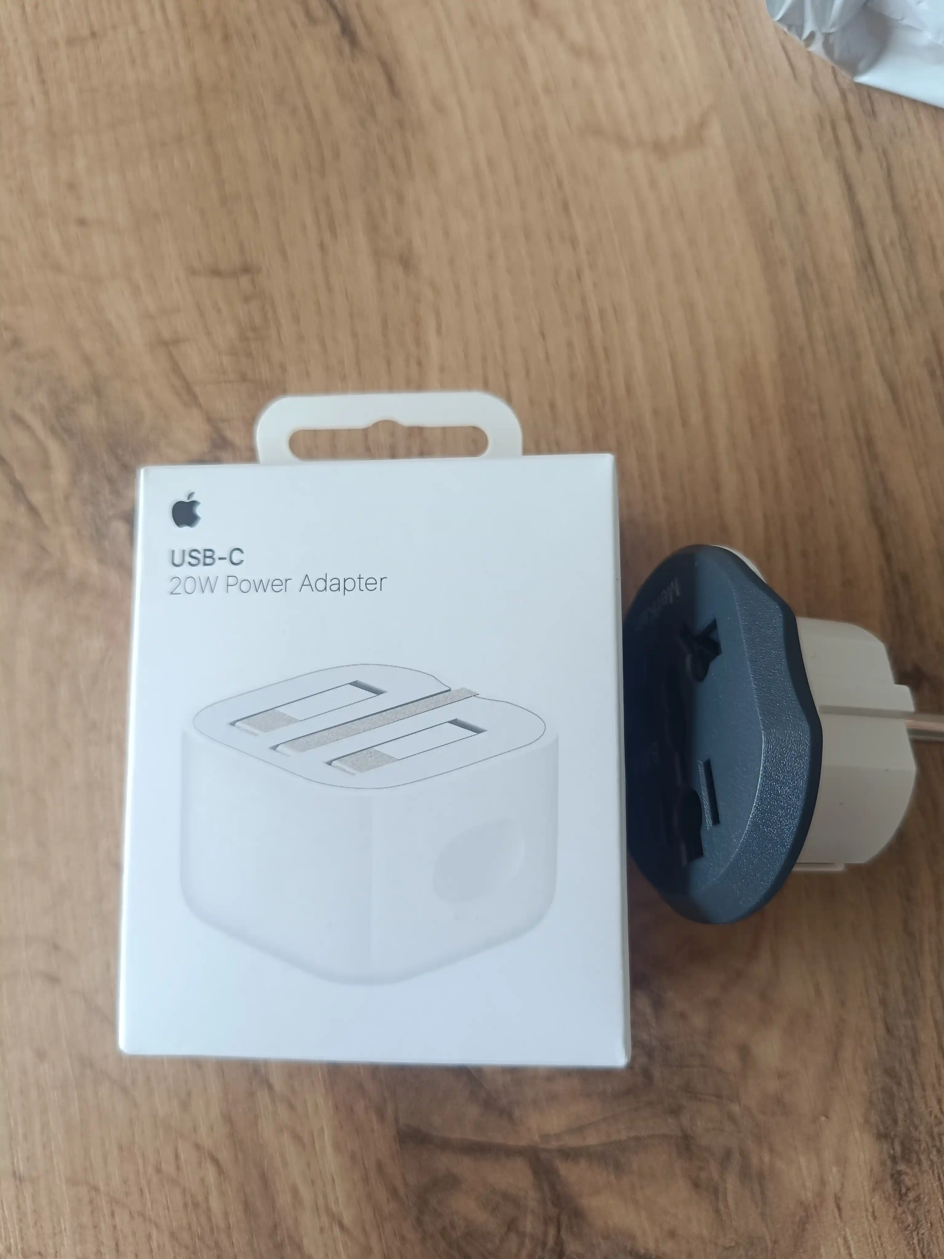 Адаптер питания USB Type C мощностью 20 Вт для iPhone