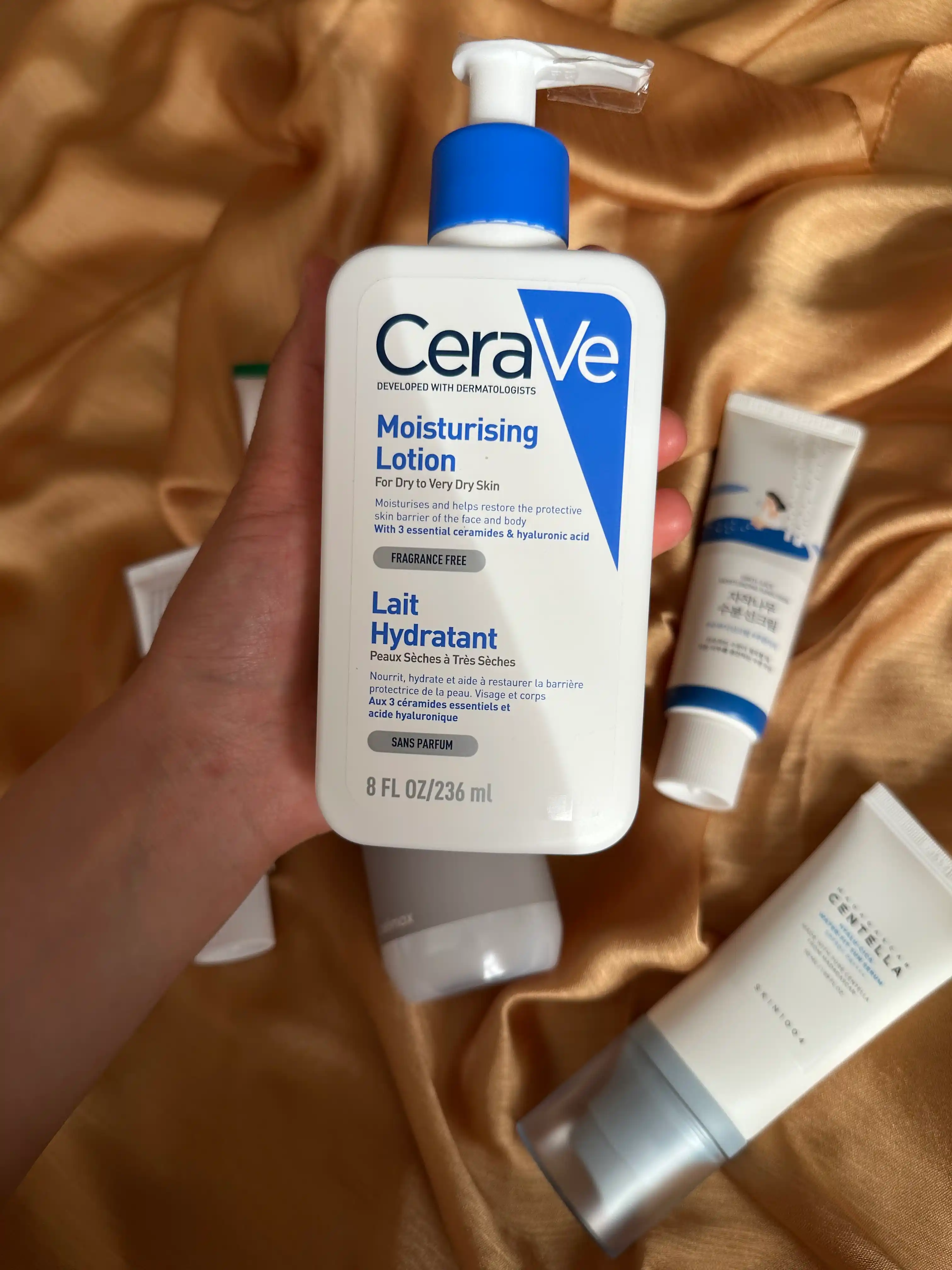 CeraVe Quruq va juda quruq yuz va badan terisi uchun namlantiruvchi losyon, 236 g