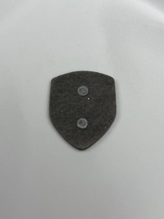 Erkaklar va ayollar uchun metall emblem, etiketka, kashta tikish