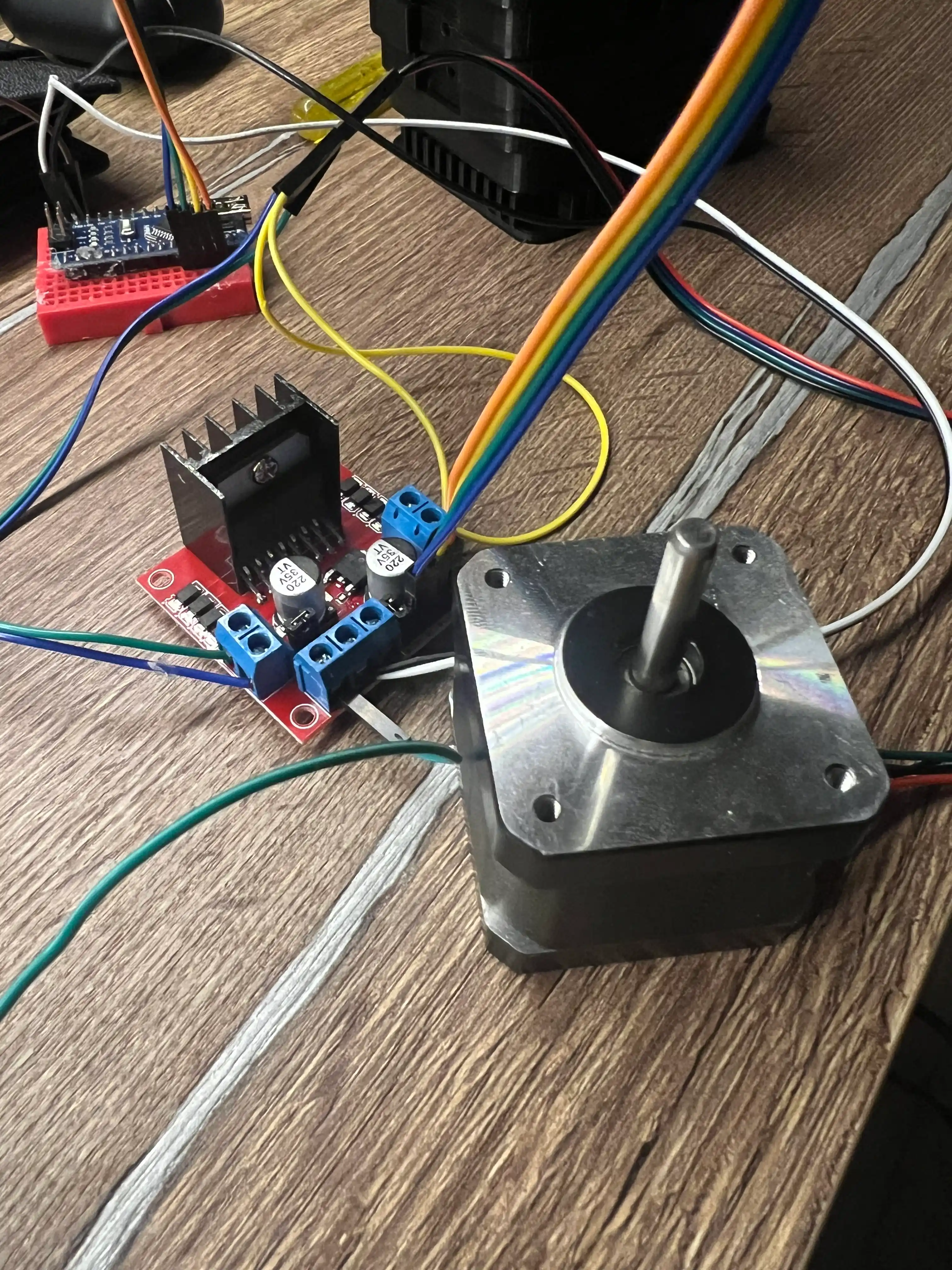 L298N motor driver – 2 ta DC yoki 1 ta step motor uchun kuchli modul