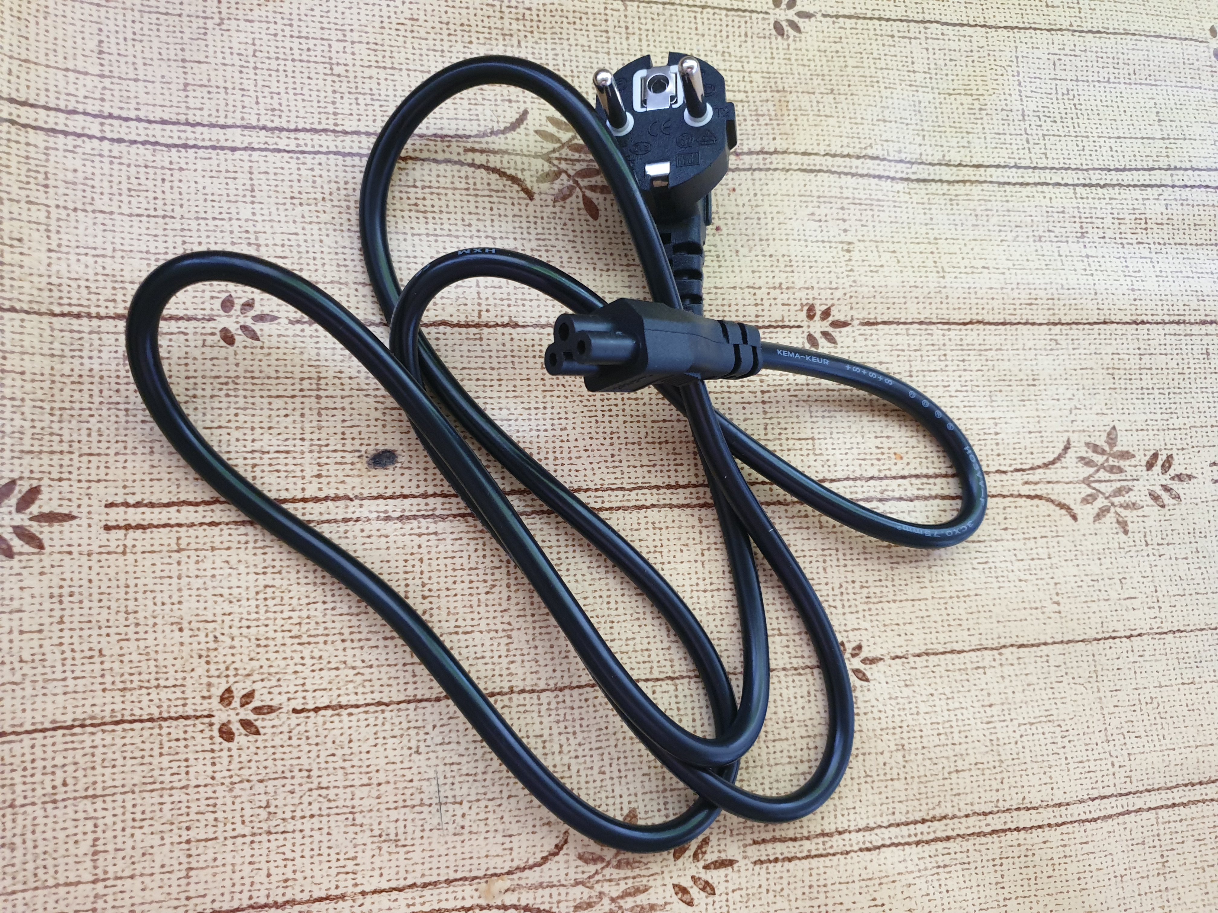 Сетевой кабель питания для ноутбука, 1.5 м