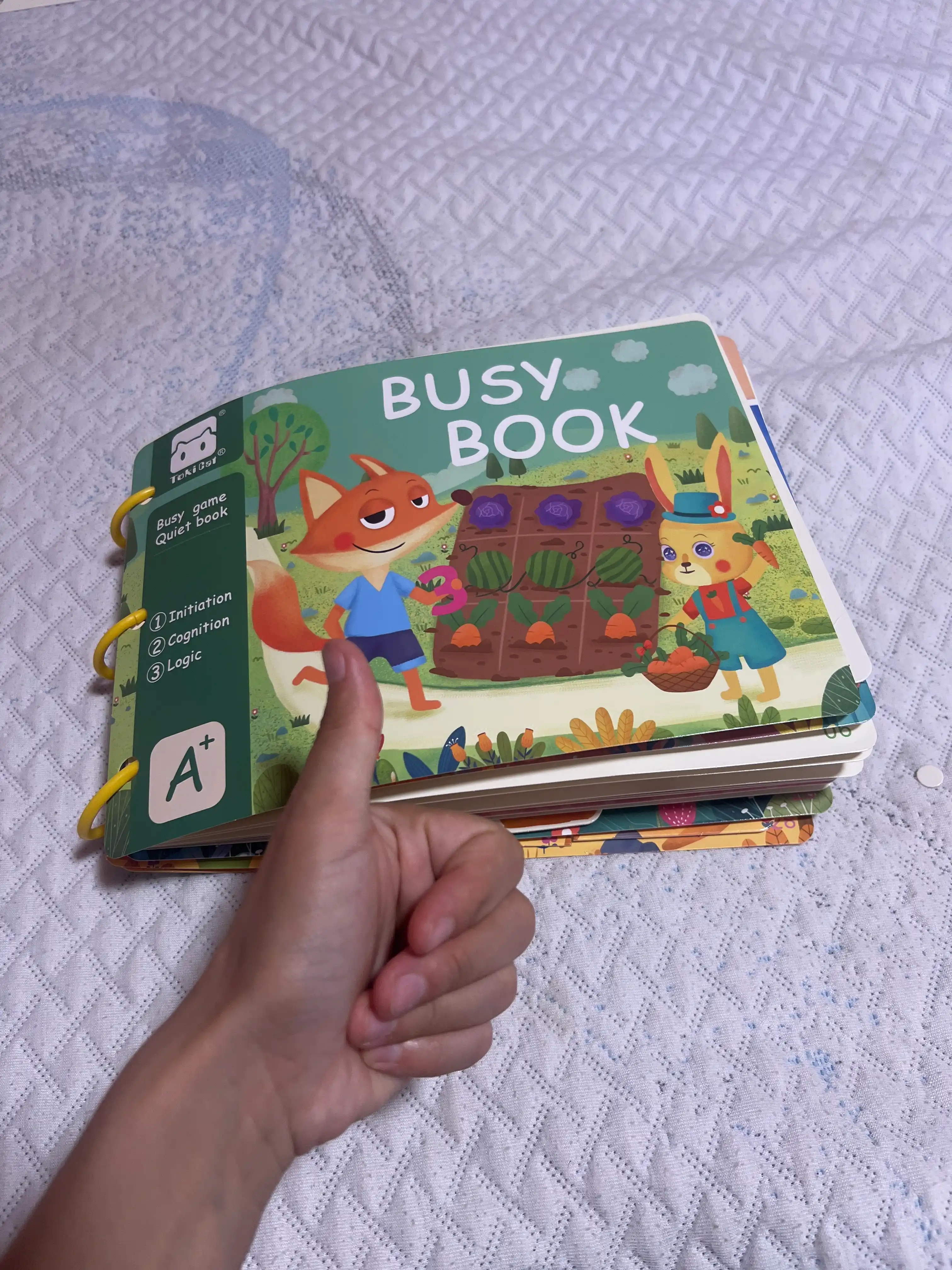 Развивающая книжка для детей BusyBook, Монтессори, липкий Бизибук на липучке