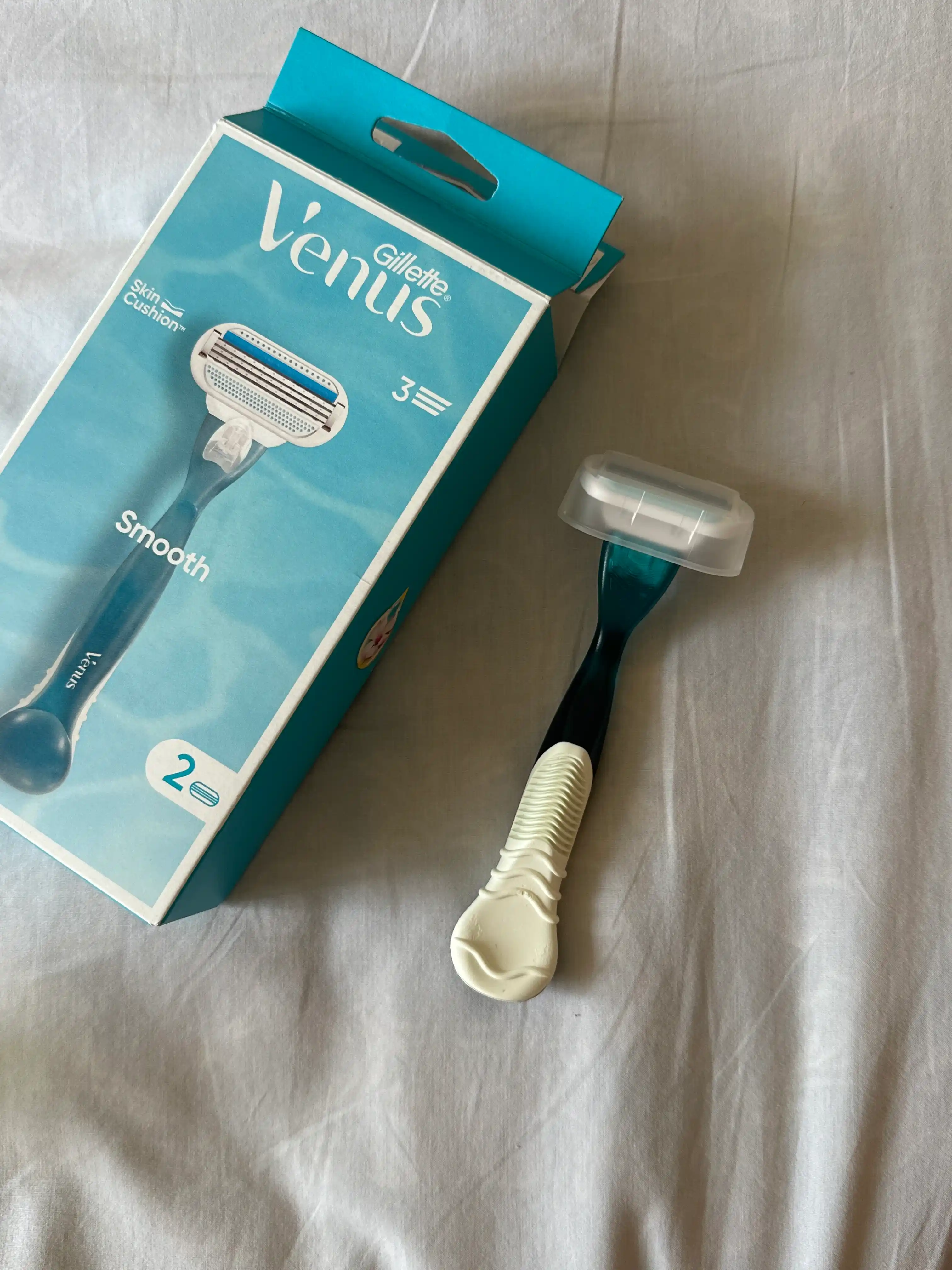 Женская бритва Venus Smooth, с 2 сменными кассетами