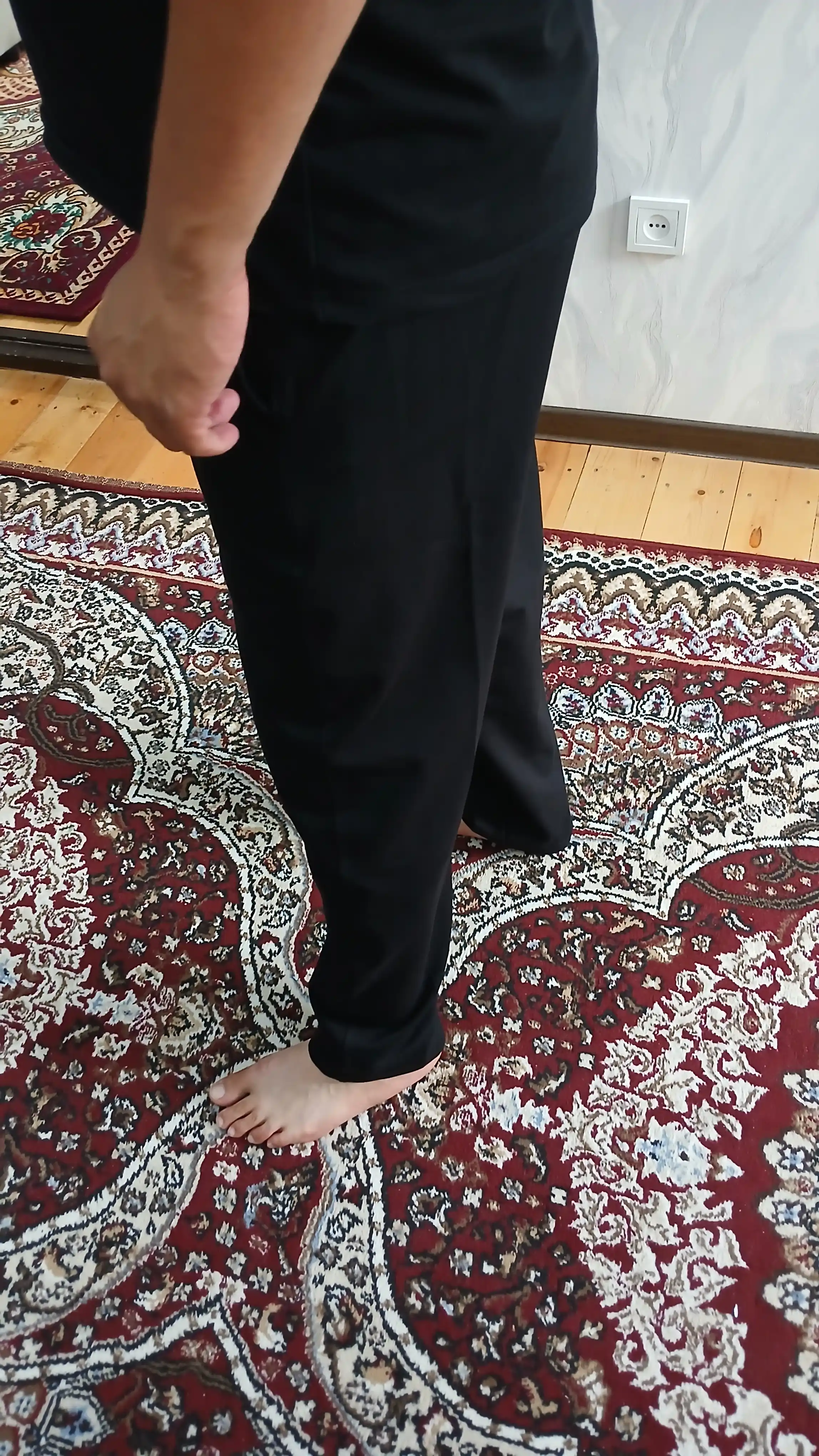 Erkaklar uchun sport shimlari triko