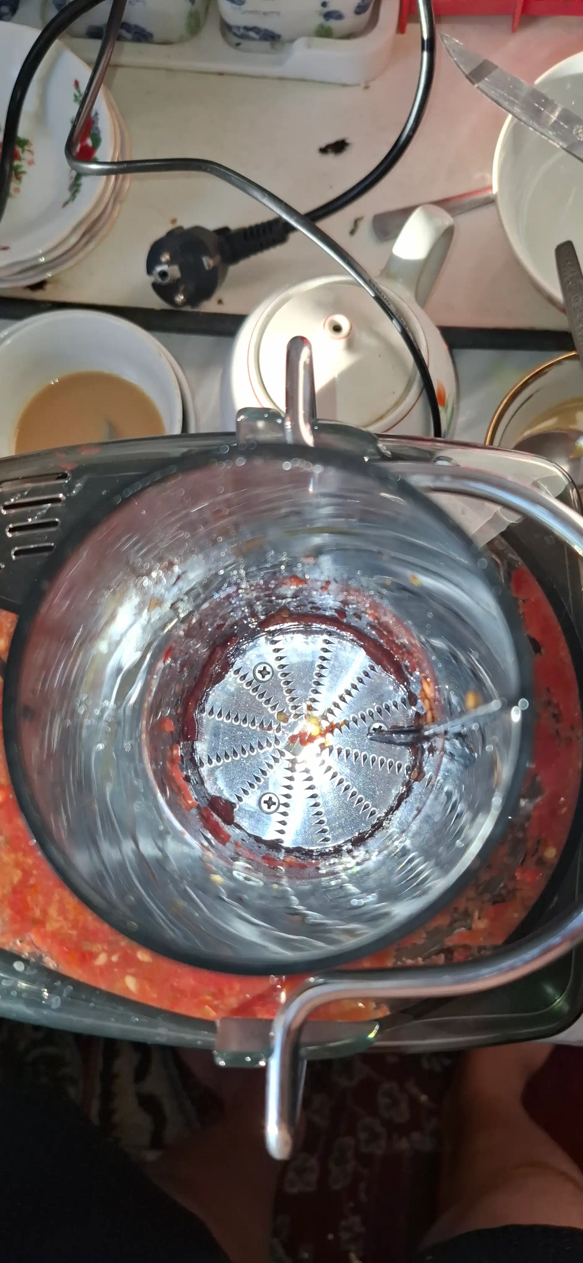 Elektr sharbatsiqqich, oshxona kombayni