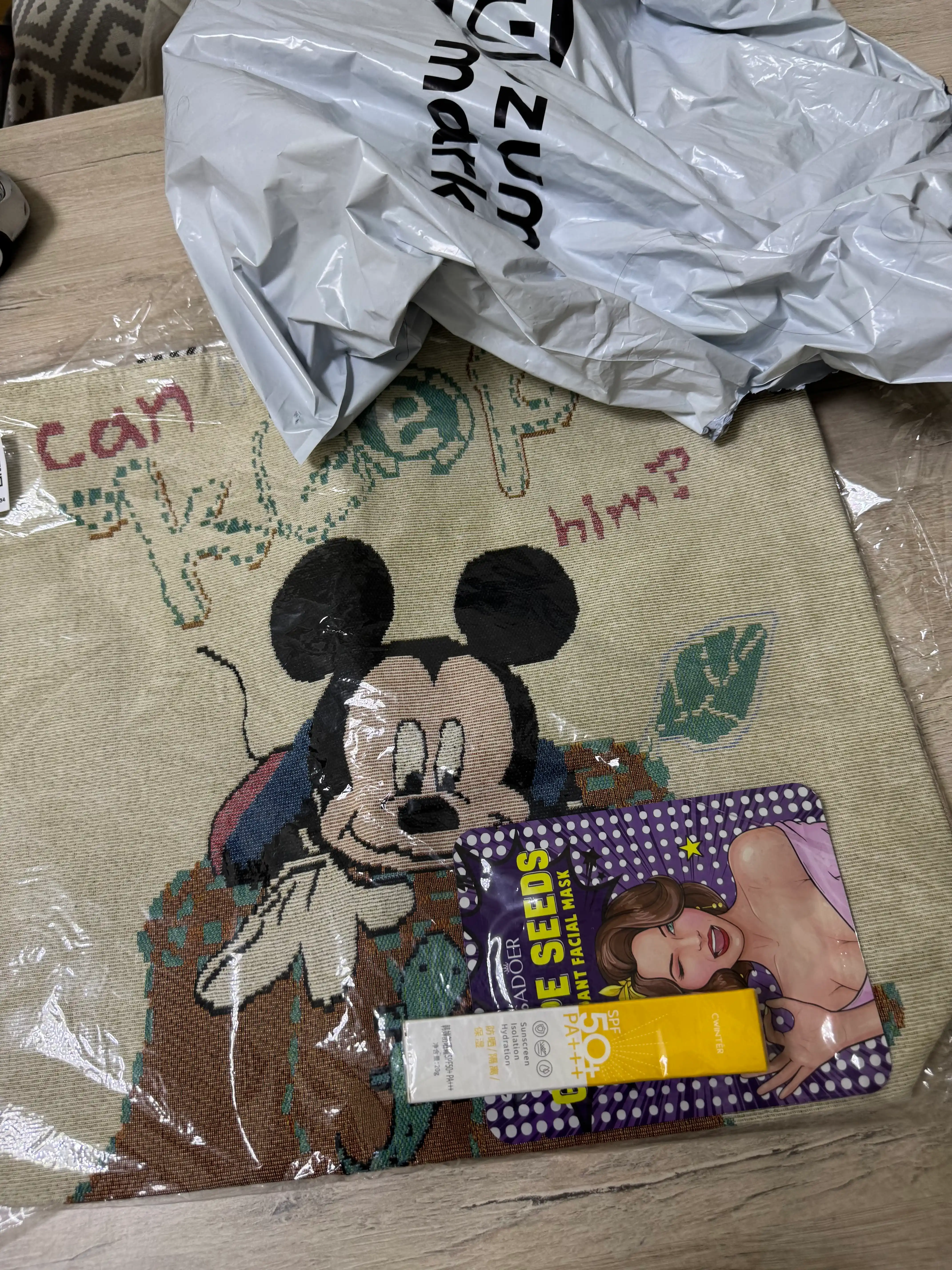 Шоппер «Mickey Style» + в подарок СПФ крем и маска для лица