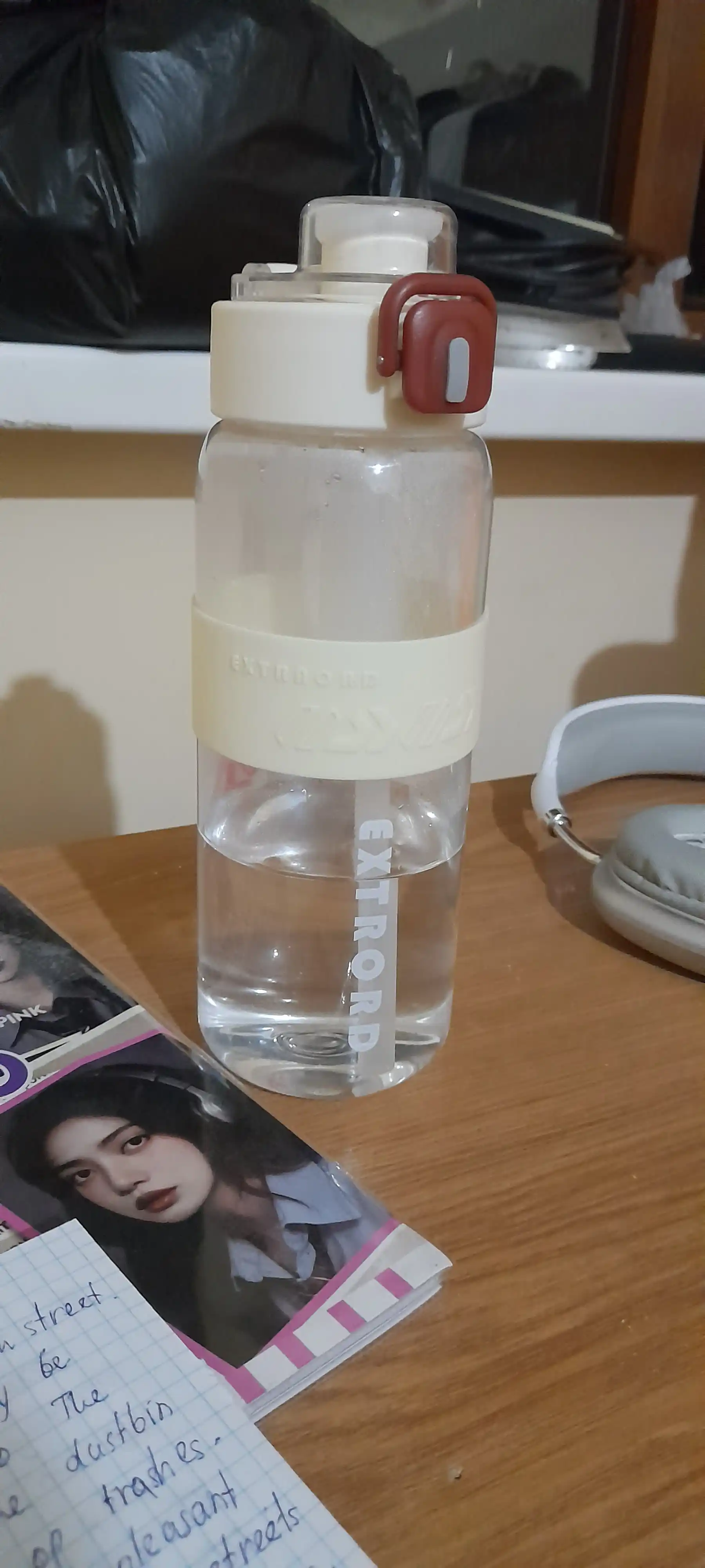 Бутылка для воды, спортивная, 800 мл, с ремешком + щетка для мытья