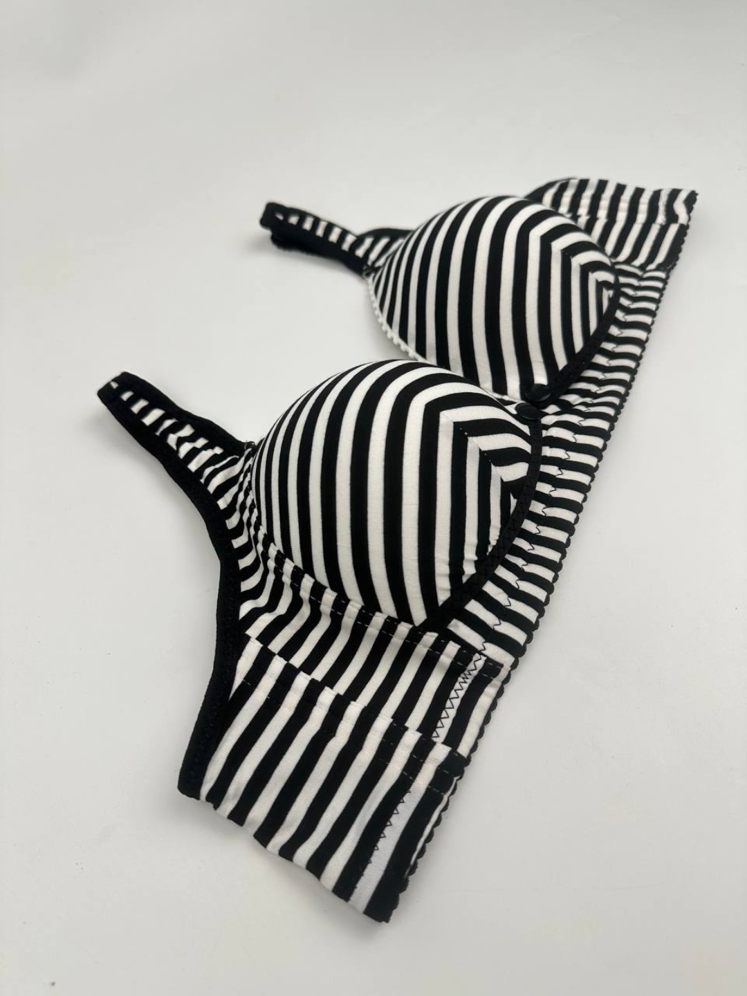 Erkak va ayol yalangoch Toymaydigan onaning seks videolari