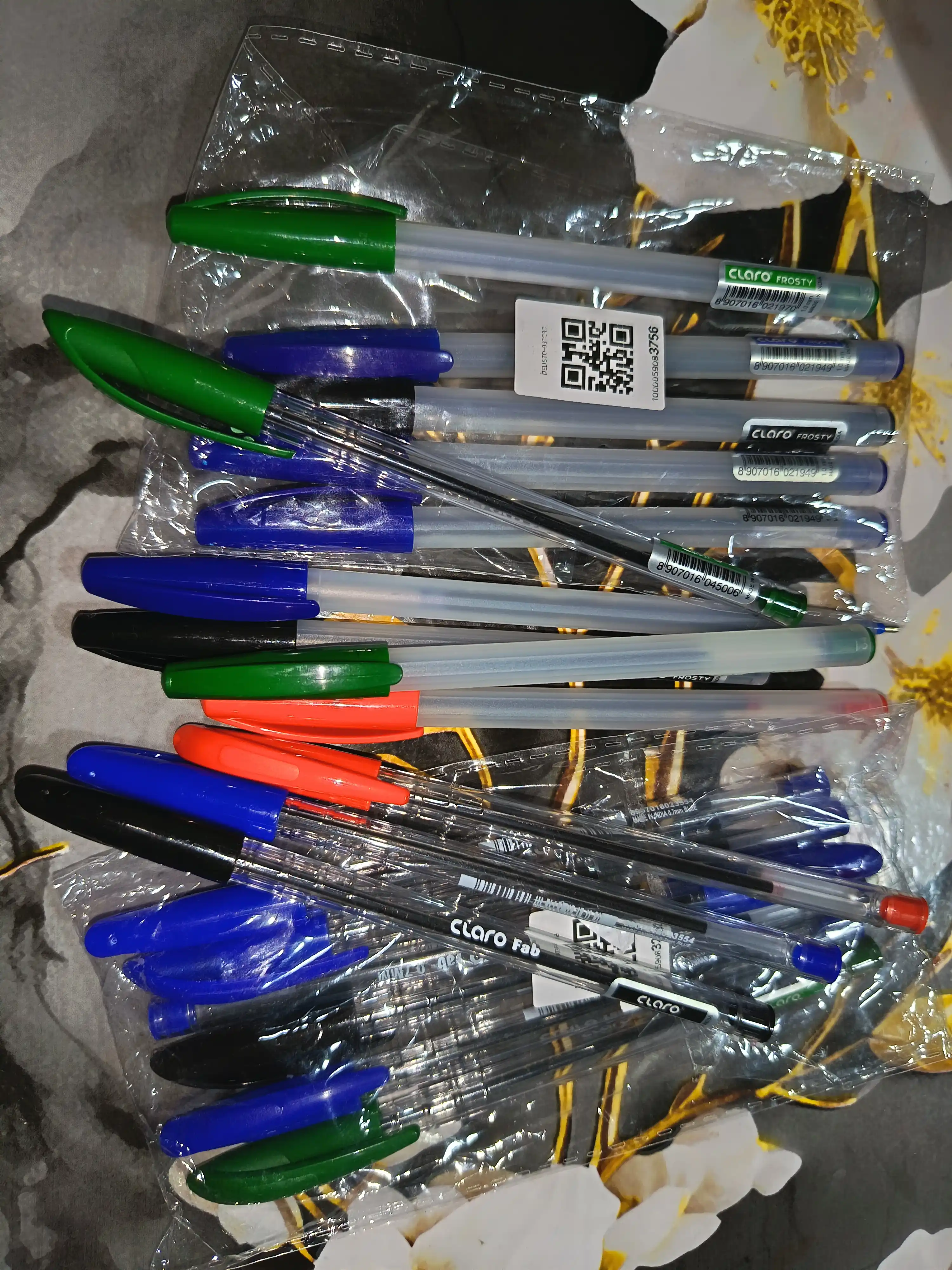 Frosty sharikli ruchkasi 1 mm 10 dona (5 ta ko‘k, 3 ta qora, 2 ta yashil)