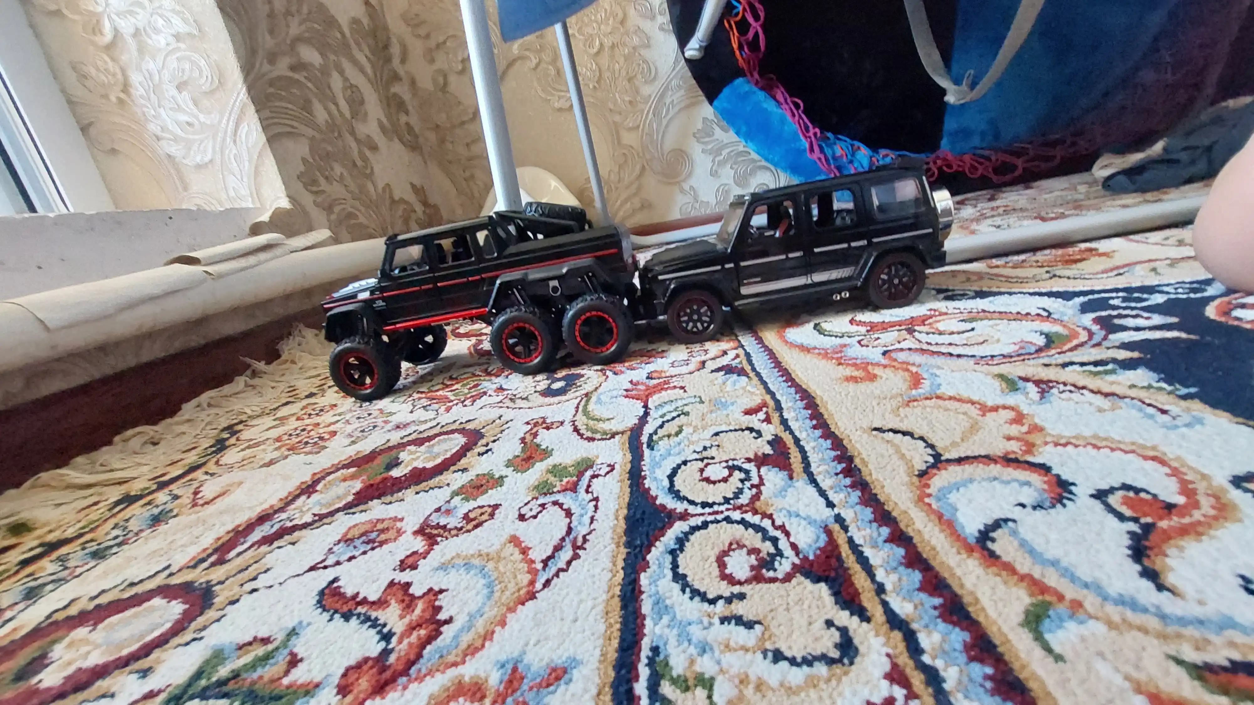 FIDGO avtomobil modeli, Mercedes G63 AMG 6x6