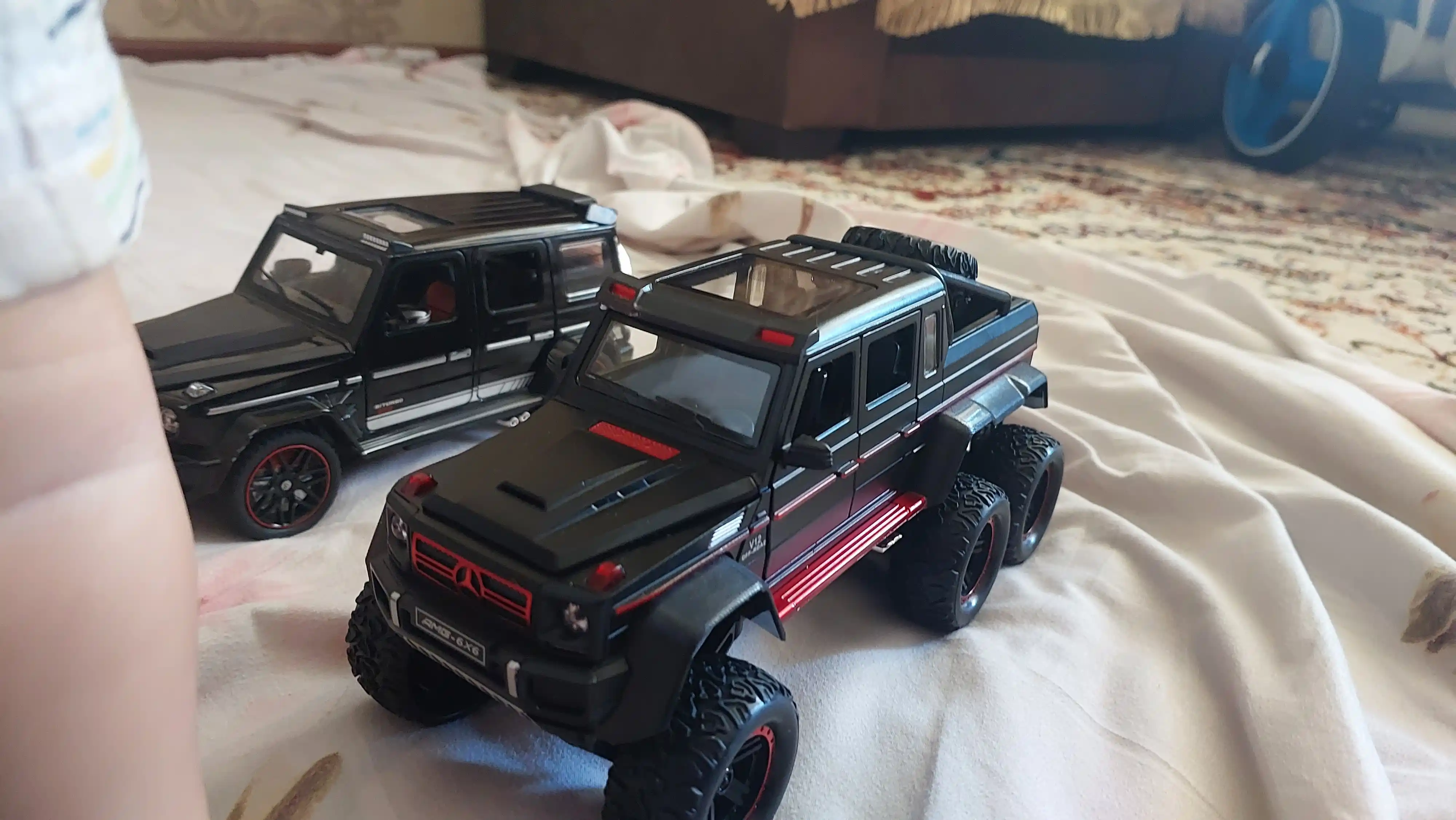 FIDGO avtomobil modeli, Mercedes G63 AMG 6x6