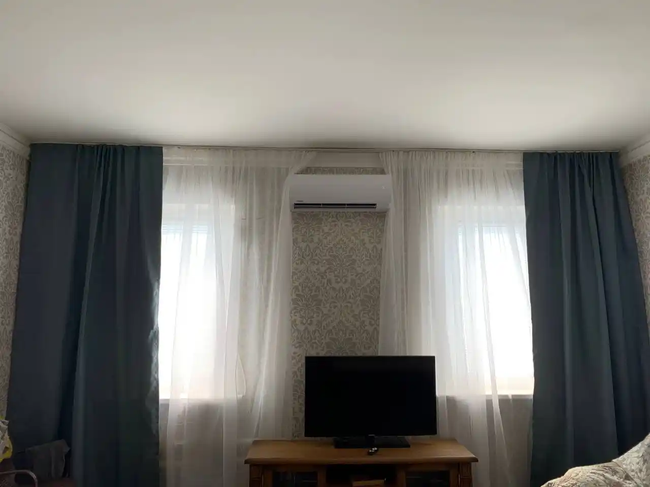 Blekaut pardalar yotoqxona, mehmonxona va bolalar xonasi uchun