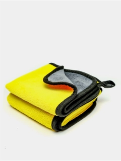 Желтый