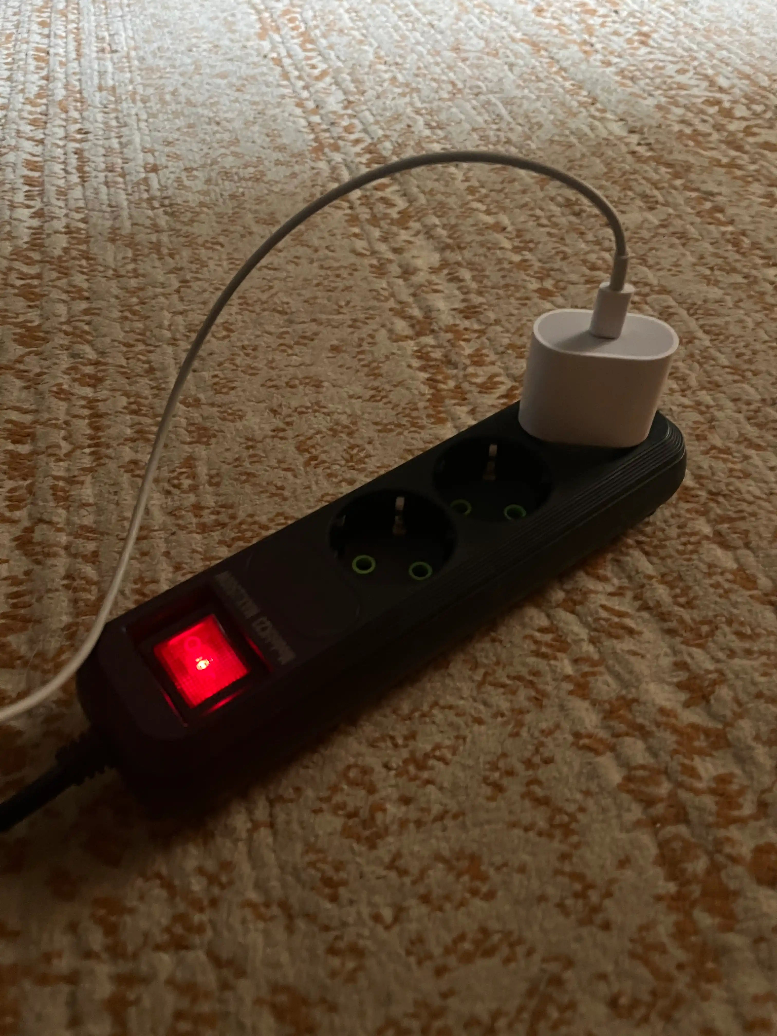Elektr uzatma kabeli,kuchlanishdan himoyalovchi, pilot