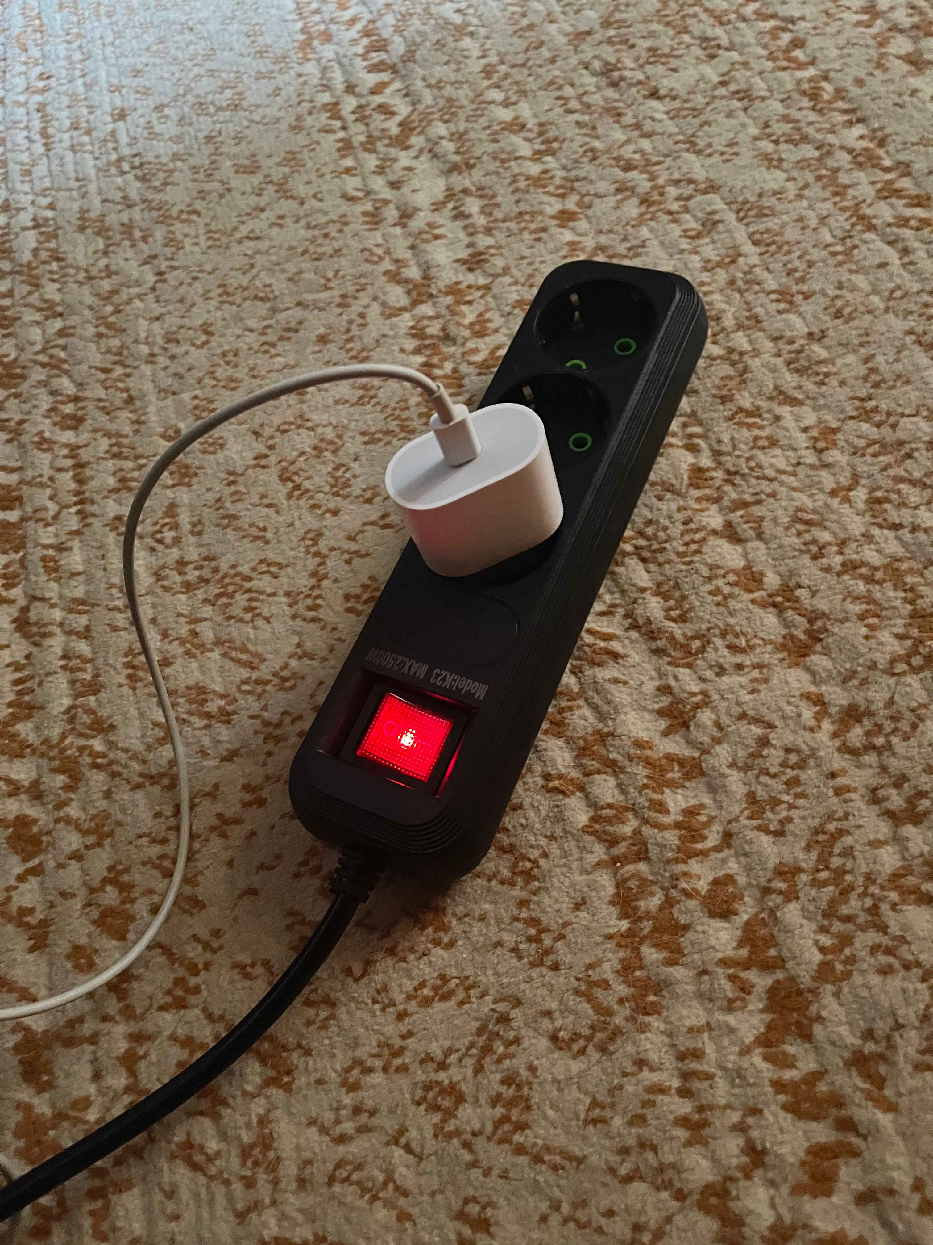 Elektr uzatma kabeli,kuchlanishdan himoyalovchi, pilot