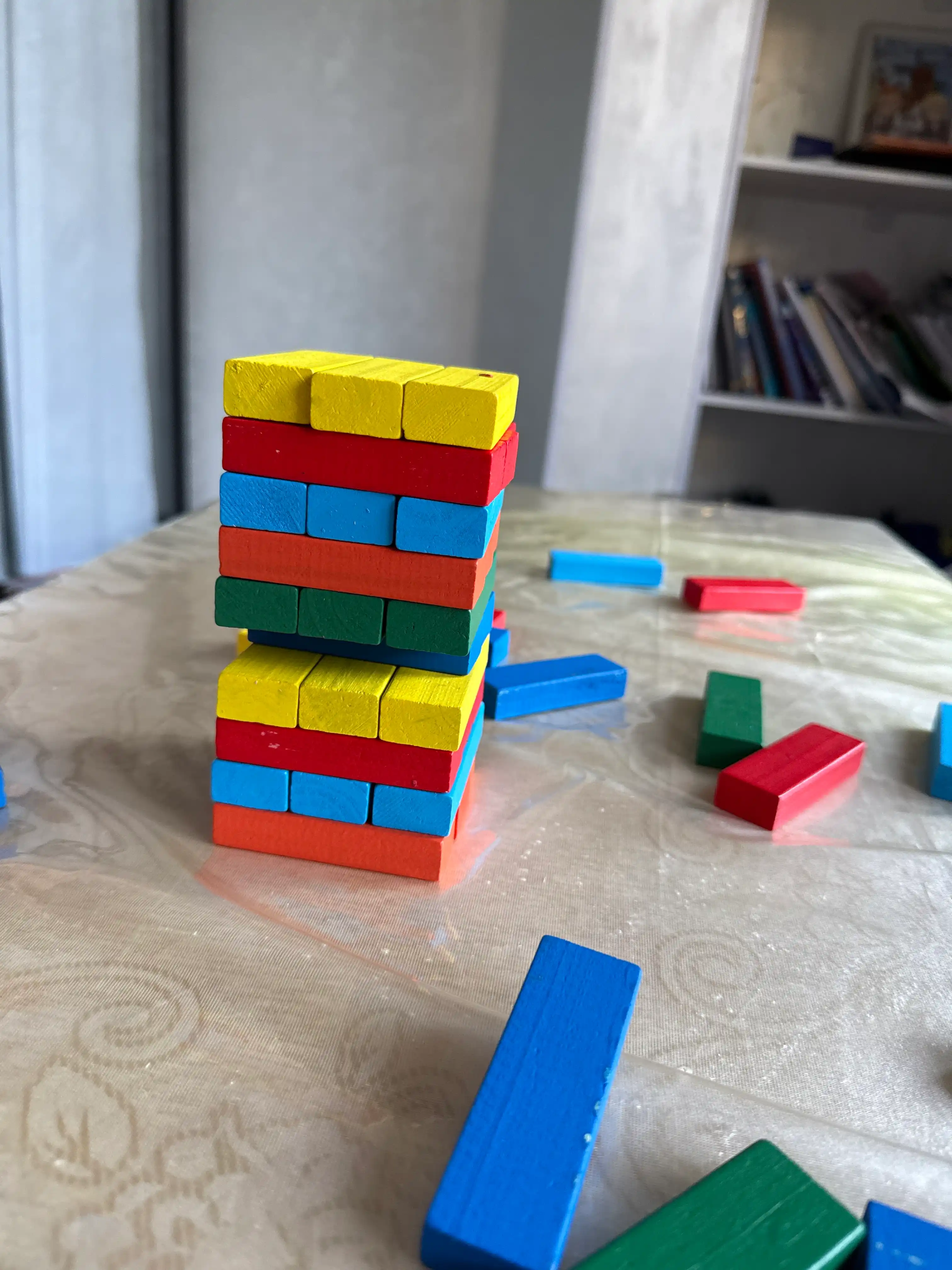 Monopoliya, Garri Potter, Jenga, Men kimman, Muz ustidagi pingvin, Mega Flag Mania