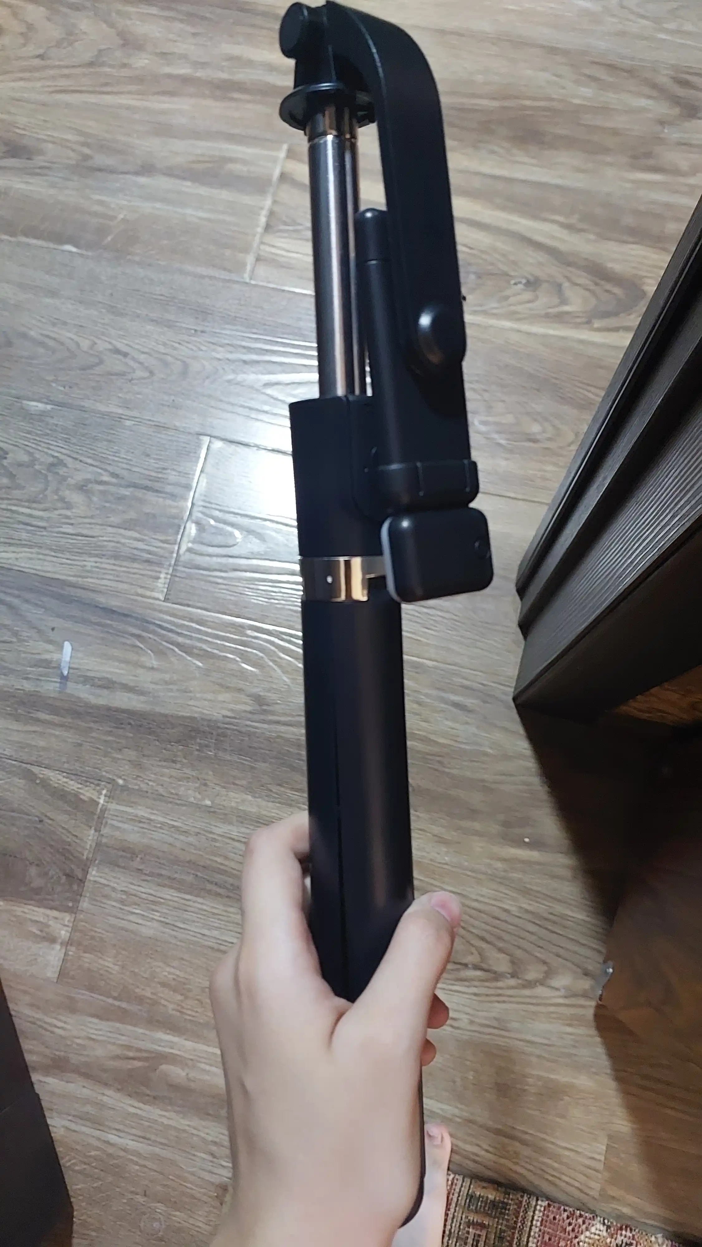 Telefon uchun shtativ, selfi uchun monopodi, Bluetooth pulti va chiroq bilan, 170 sm
