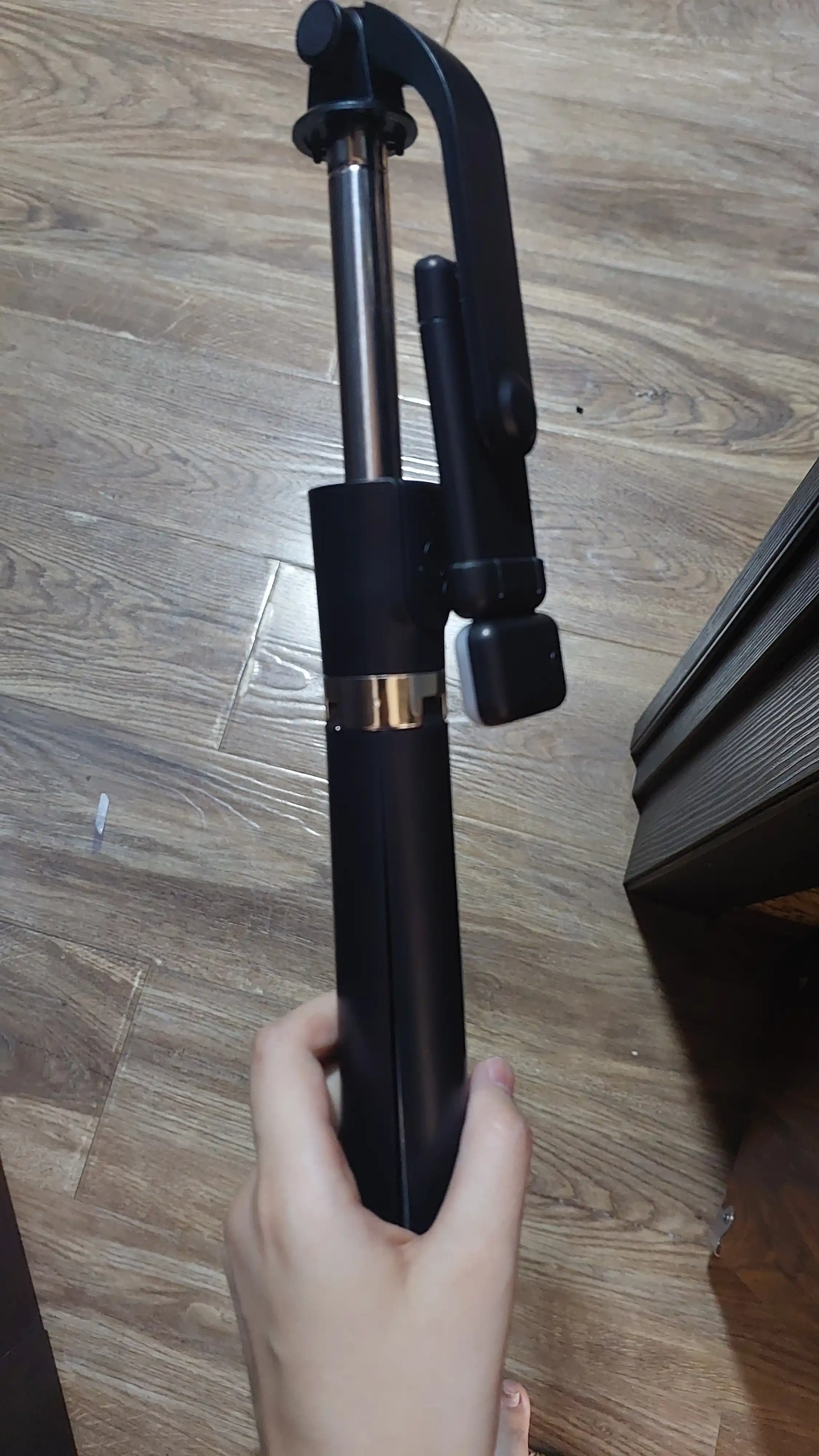 Telefon uchun shtativ, selfi uchun monopodi, Bluetooth pulti va chiroq bilan, 170 sm