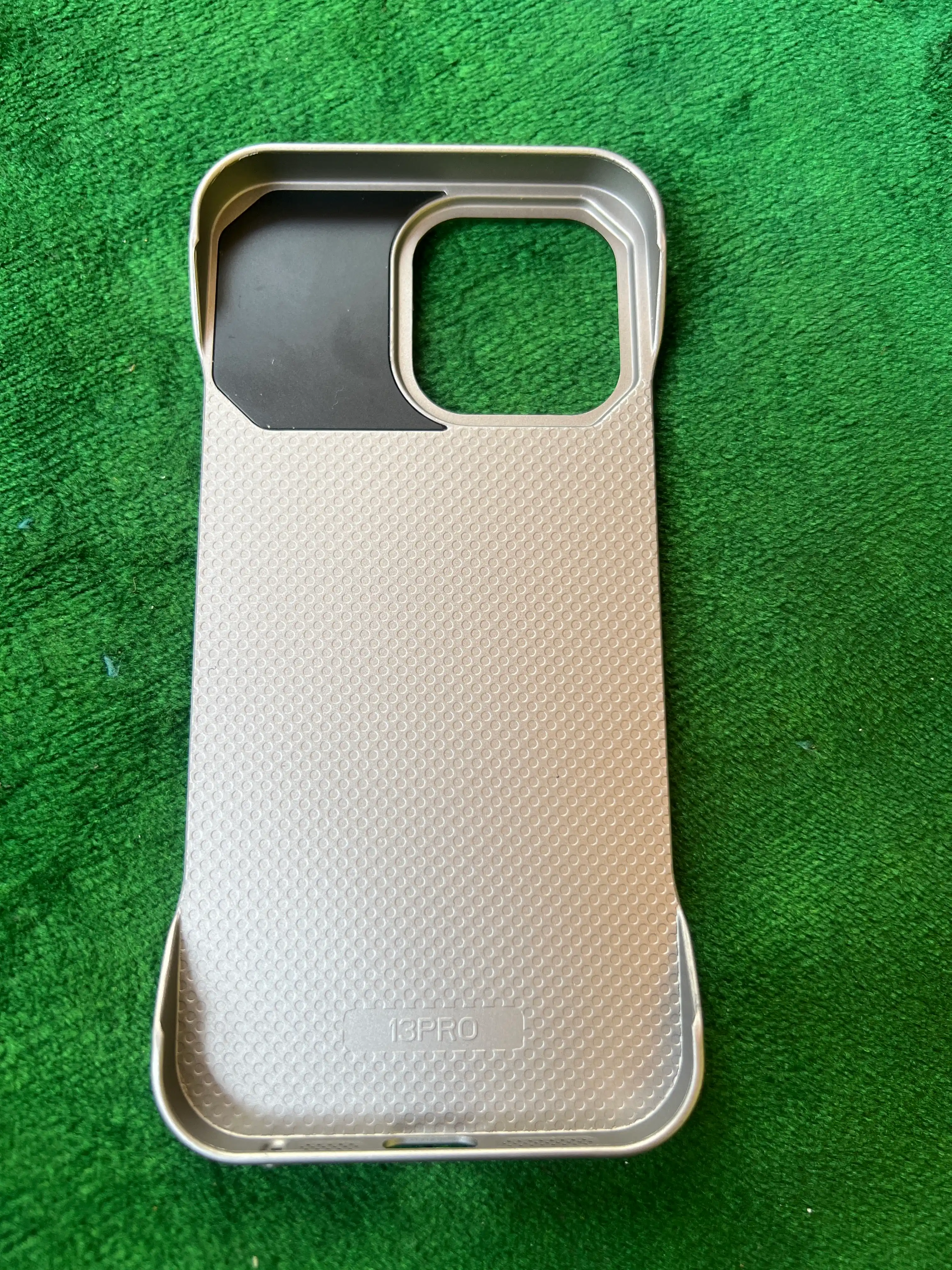 Zamonaviy chexol iPhone, 12,13, 14, 15, 16 Pro/Pro Max uchun metall, ekologik charm