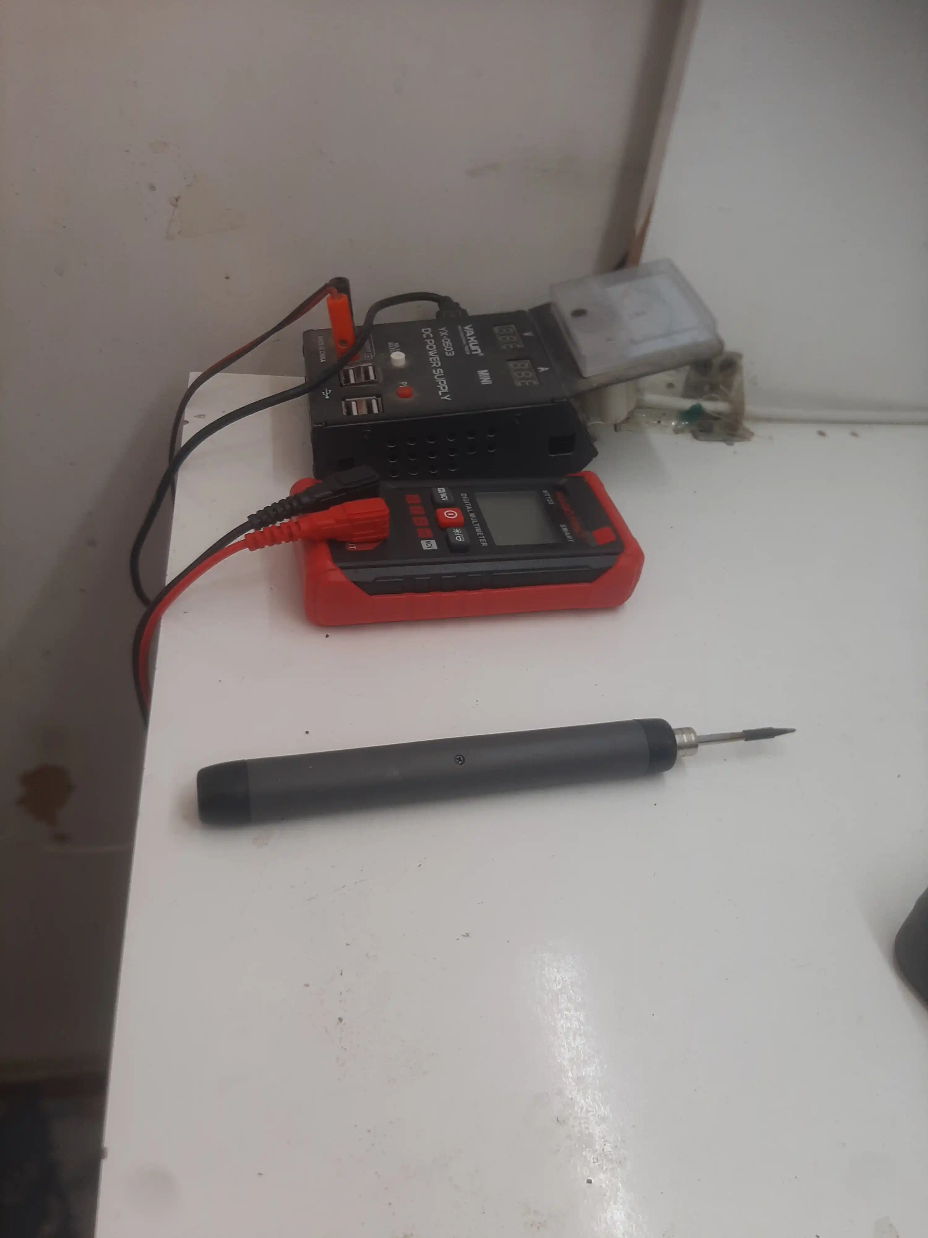 Payalnik Portativ simsiz elektr kavsharlagich USB Type-C qayta zaryadlanuvchi 3.7V 8W