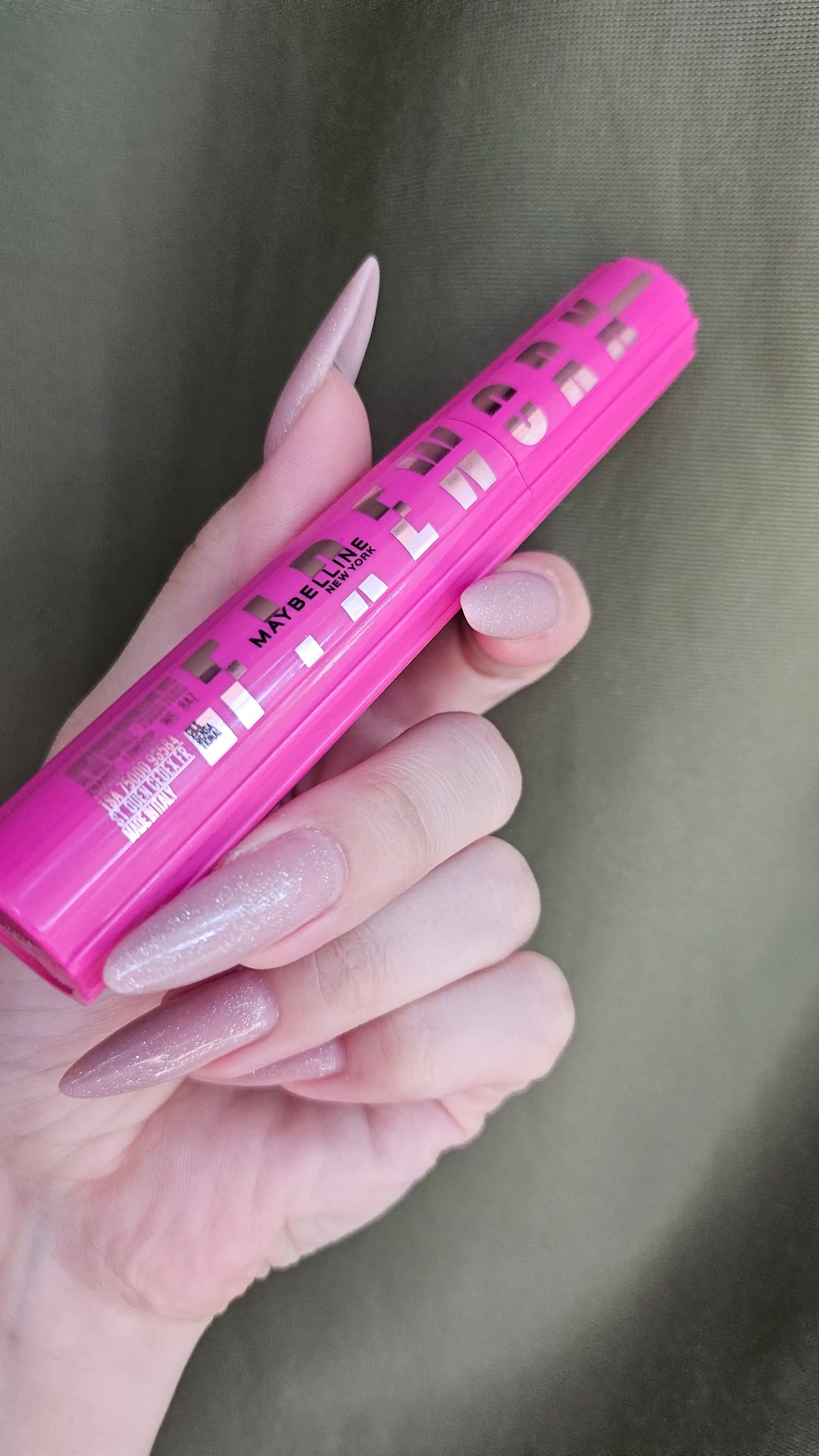 Kipriklar uchun tush Maybelline Lash Sensational Firework, qora, 10 ml