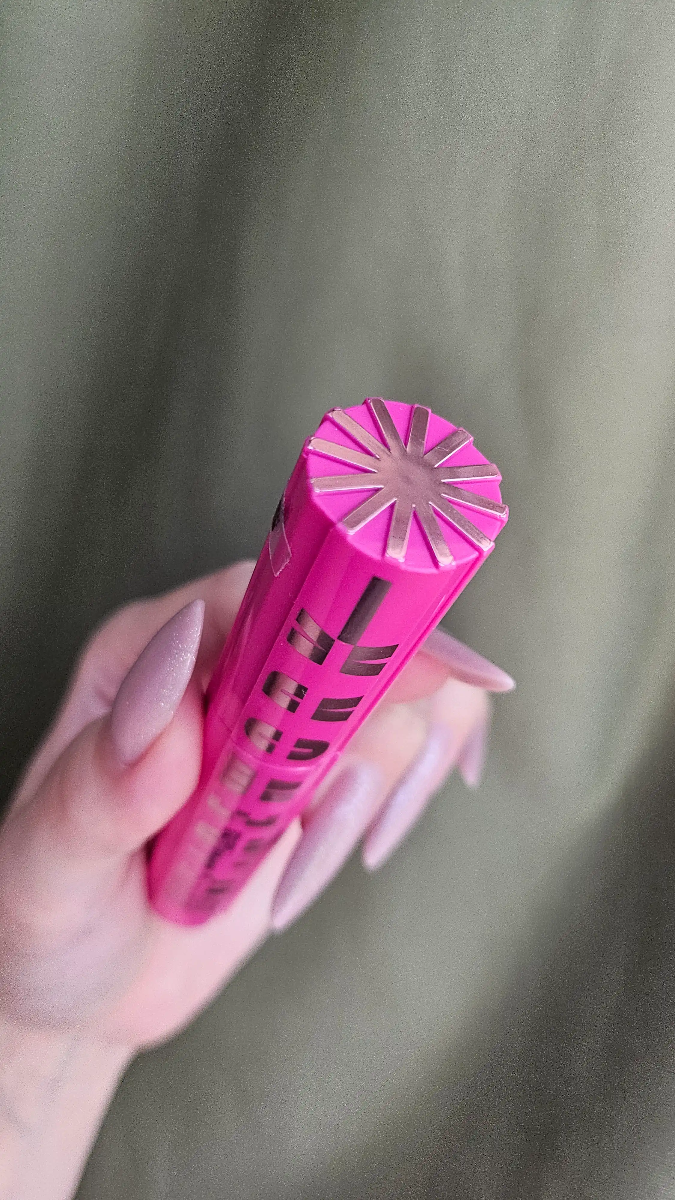 Kipriklar uchun tush Maybelline Lash Sensational Firework, qora, 10 ml