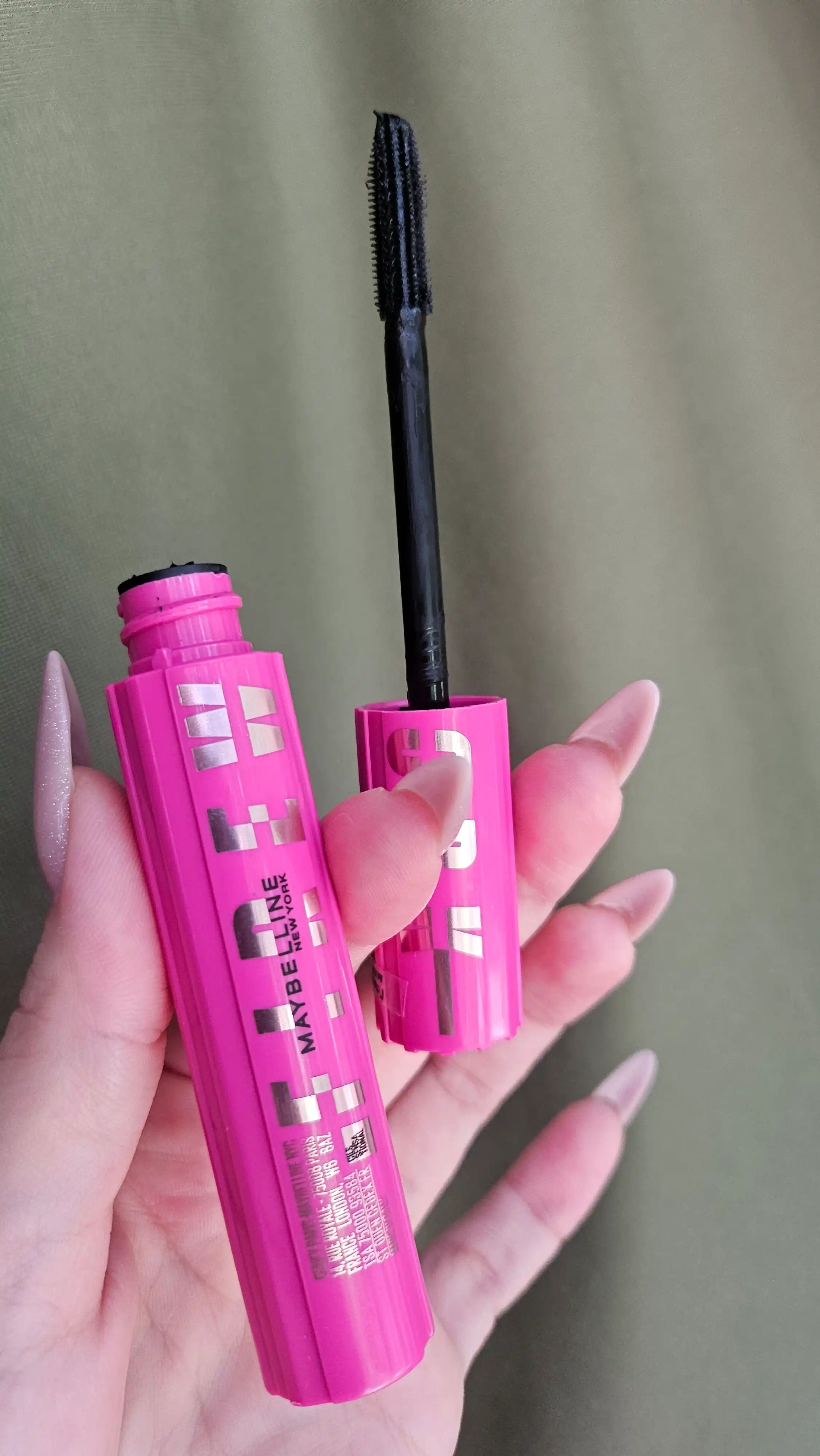 Kipriklar uchun tush Maybelline Lash Sensational Firework, qora, 10 ml