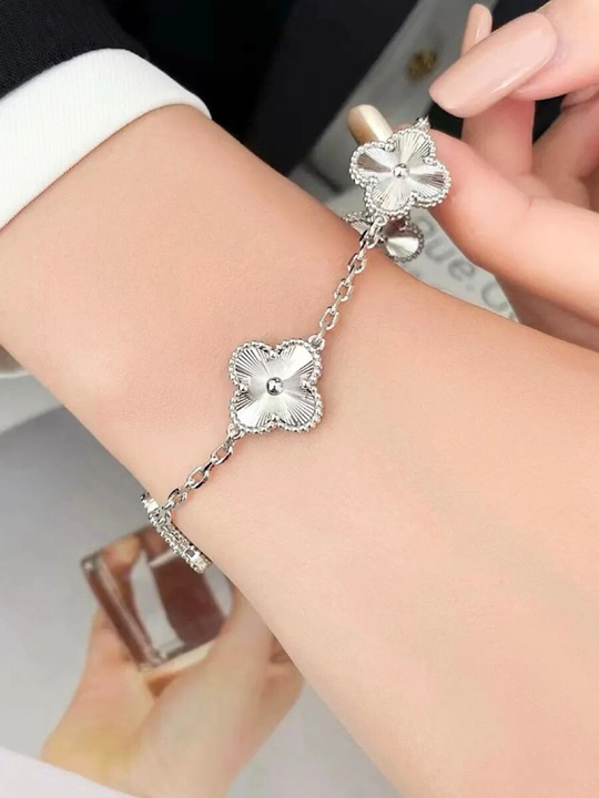 VAN CLEEF Набор бижутерий, кольцо, серьги, цепочка, браслет