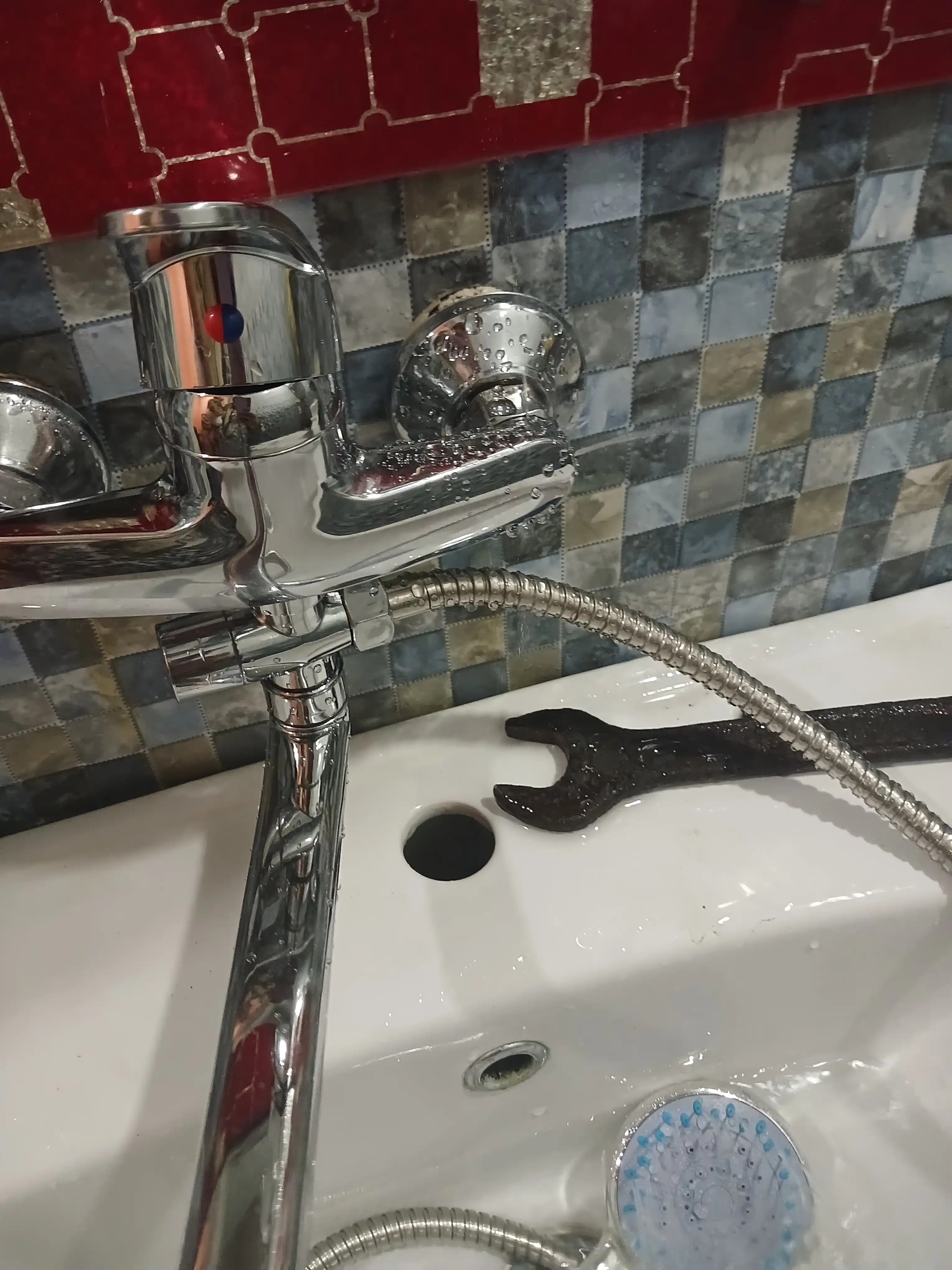 Смеситель для ванны Lebed