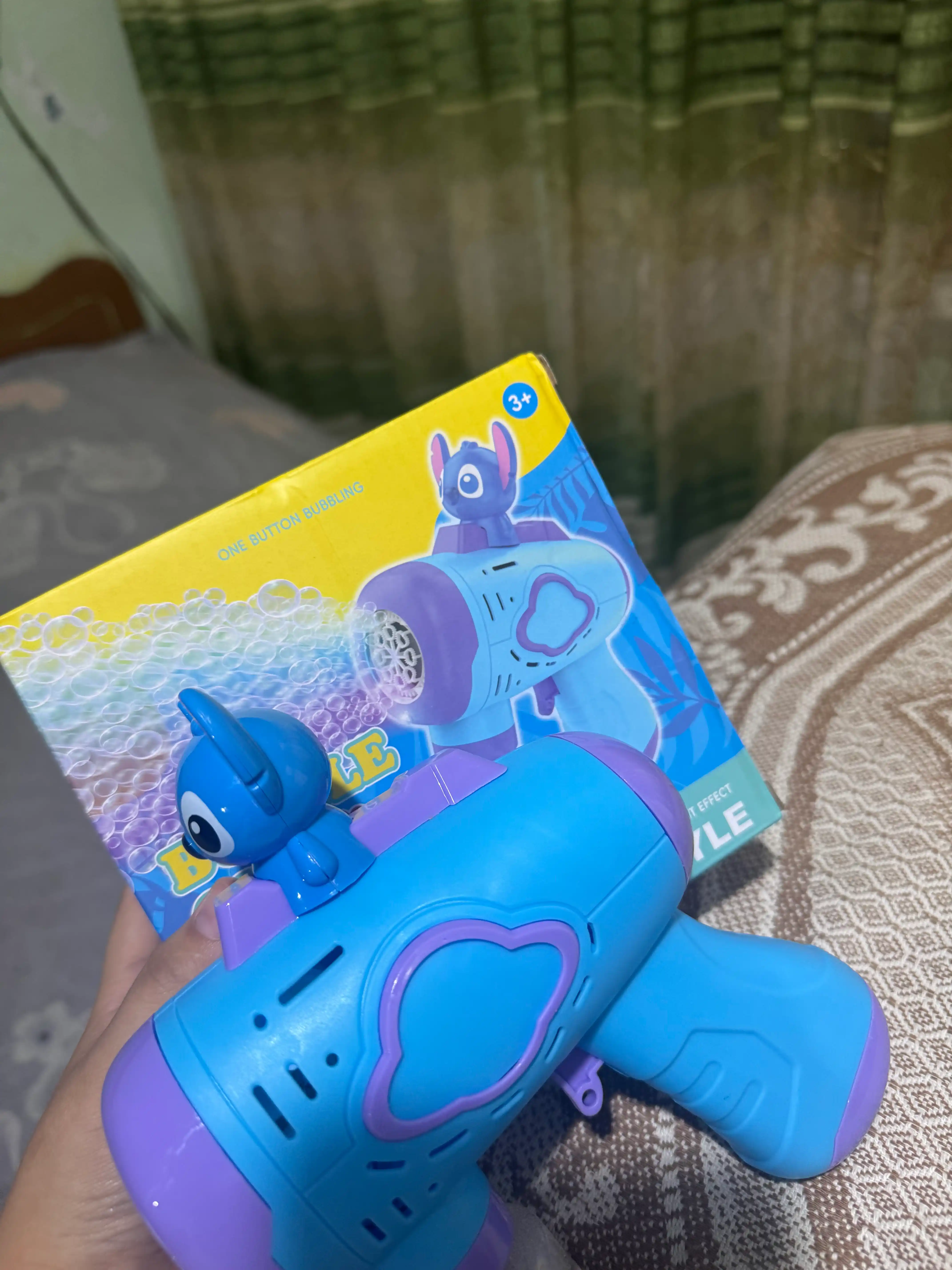 Пистолет для мыльных пузырей BUBBLE GUN — генератор пузырьков с пеной