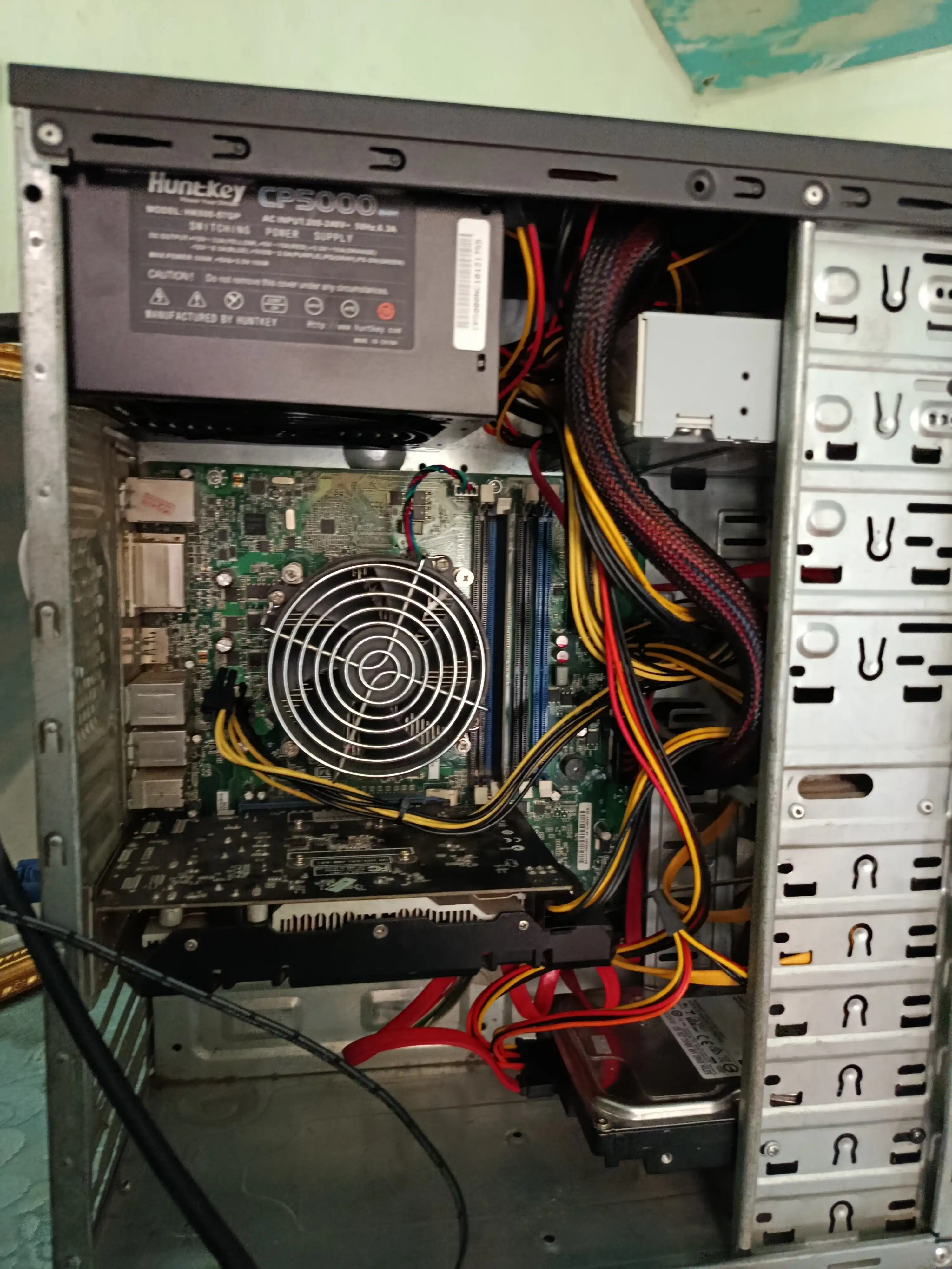 Protsesor Intel Core i3, i5, i7, 2500 2400 3470 3570 OEM ona platalarga soket 1155 DDR3