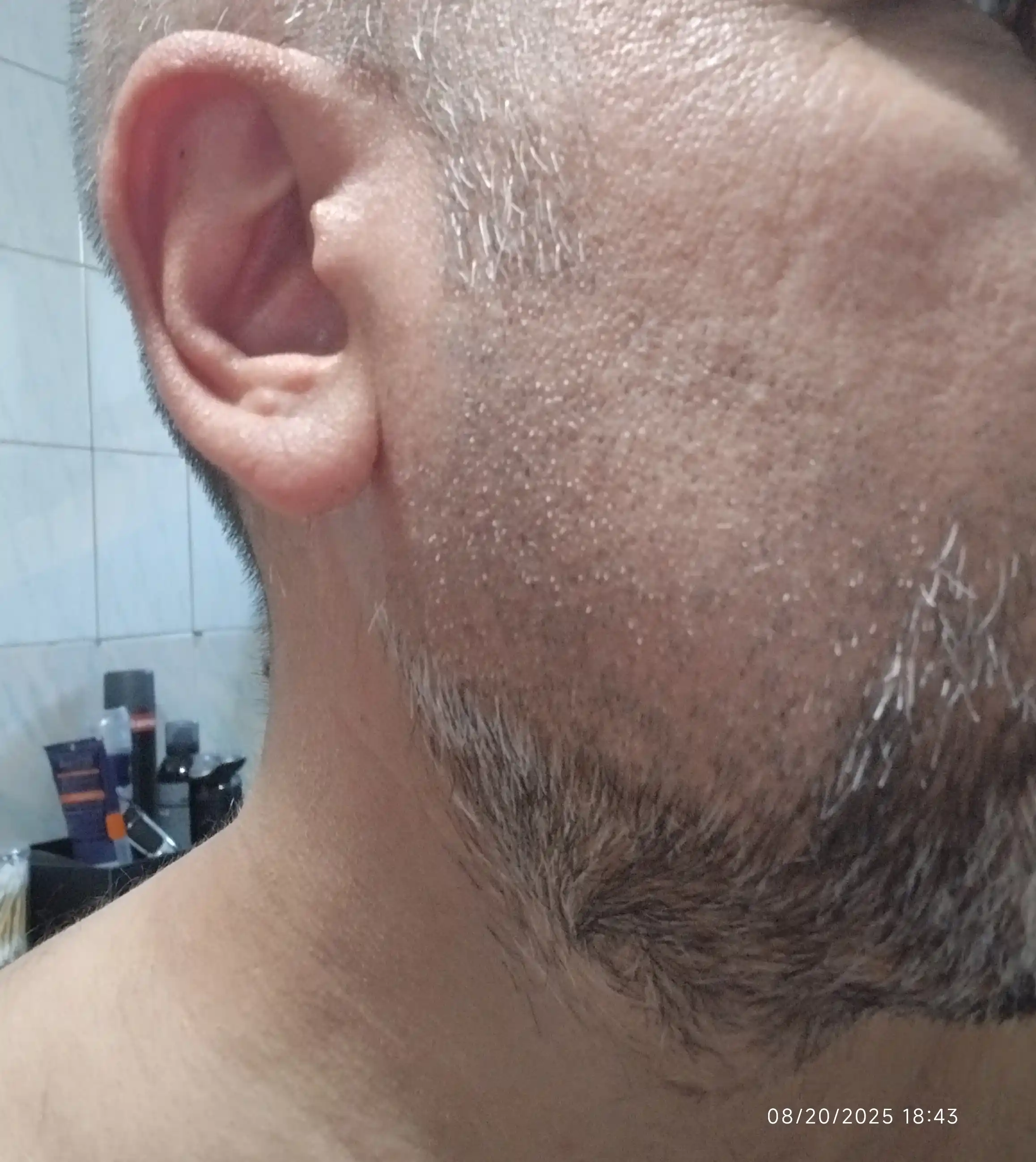 Soqol, mo‘ylov va soch uchun simsiz VGR V-055, 071, 075, 999, 933 trimmer