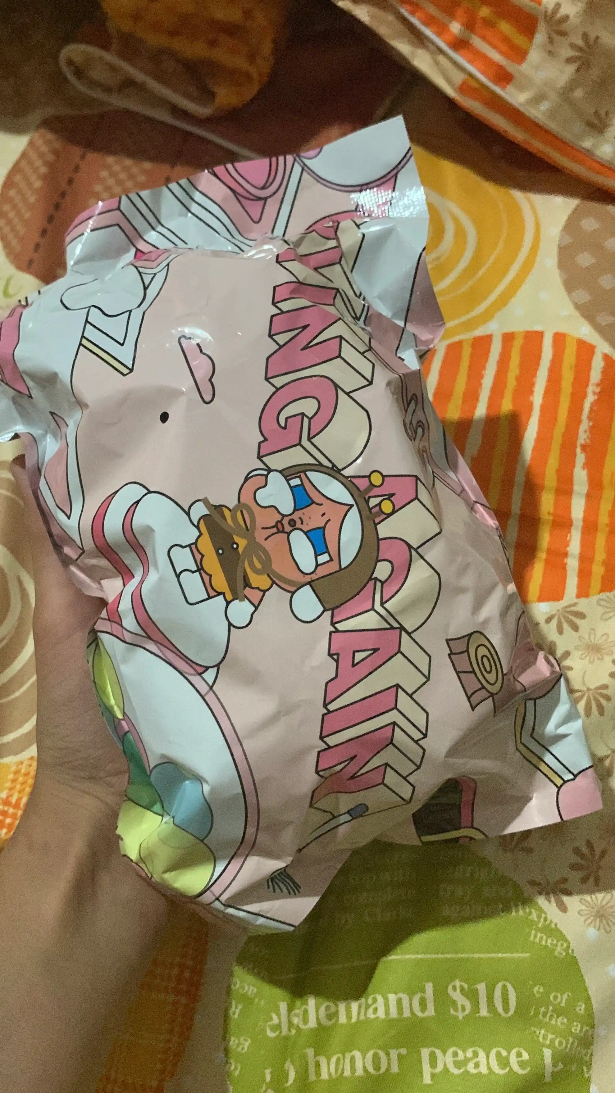CRYBABY Ko‘zyoshi to‘kayotgan kolleksion qo‘g‘irchoq, kutilmagan qutida