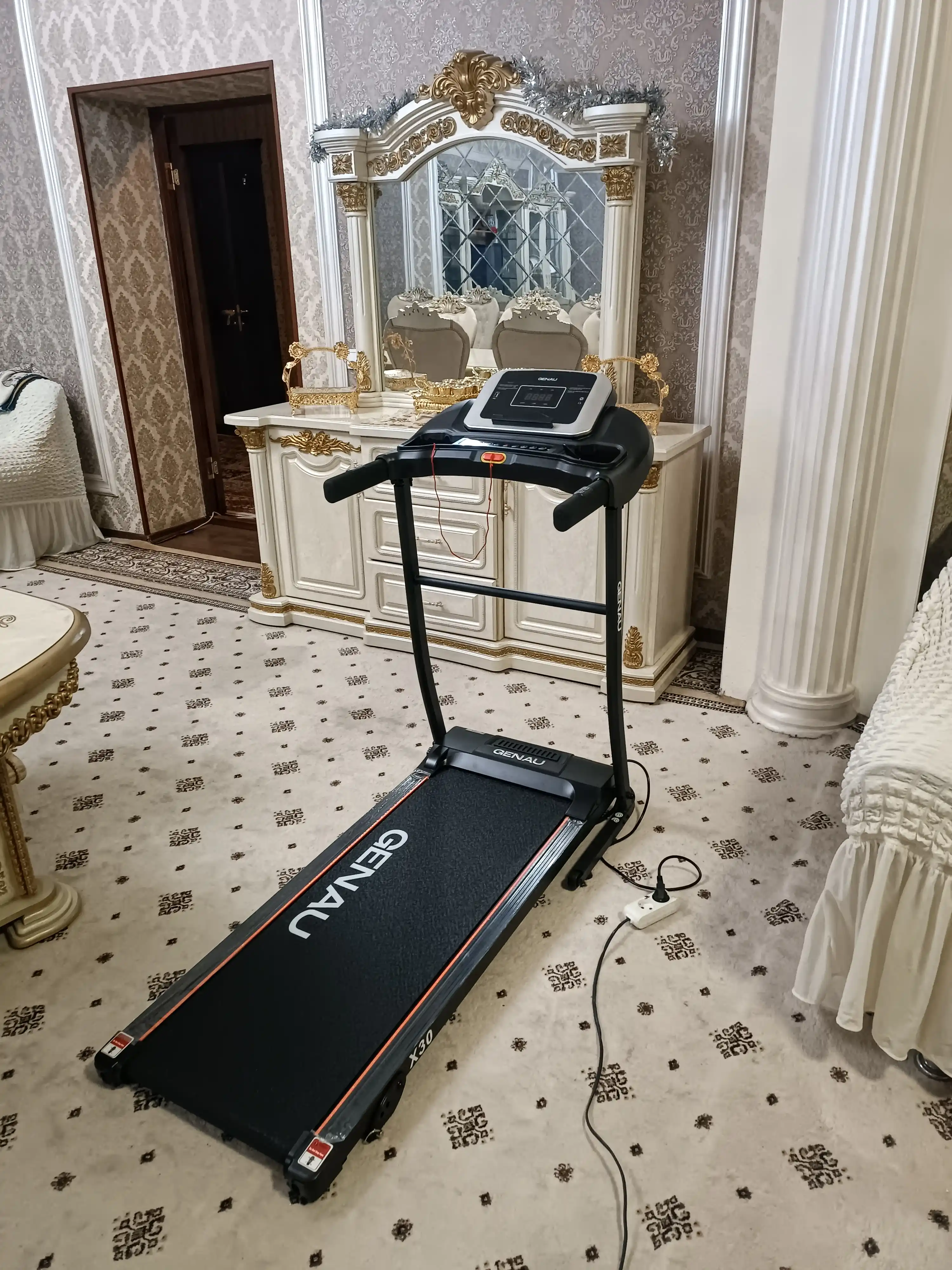 Беговая дорожка Genau X30, компактная, вес пользователя до 100 кг *RT2-12A