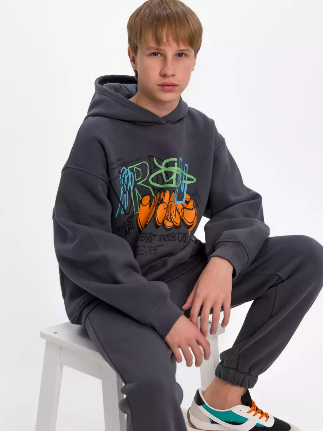 Pushchinodan yalangoch qizlar