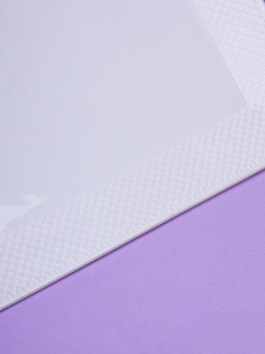 Bardoshli oq chinnidan yasalgan kvadrat likopcha, 20 sm