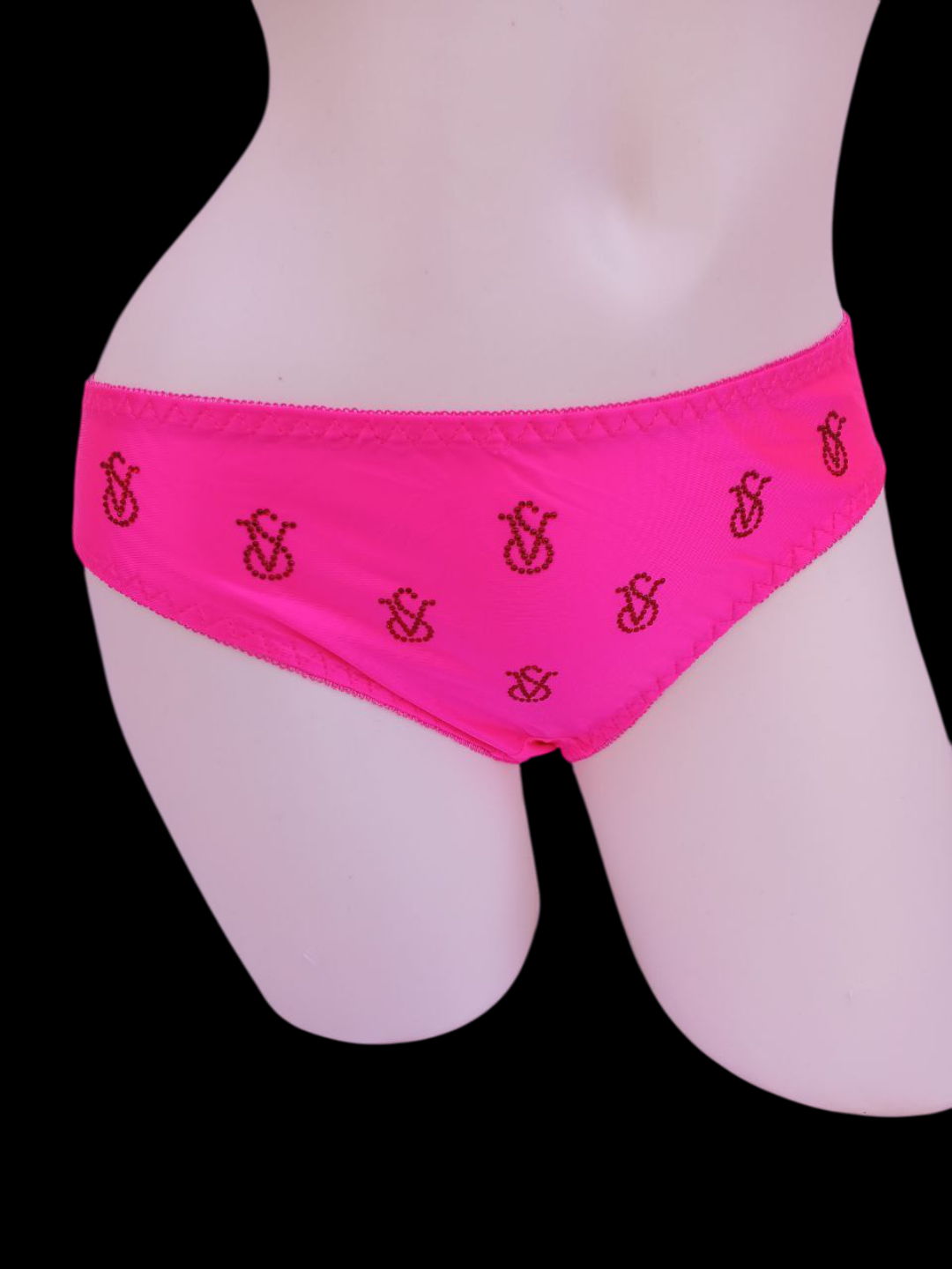 Dudaklari ustida mol bolgan mashhur porno aktrisalar