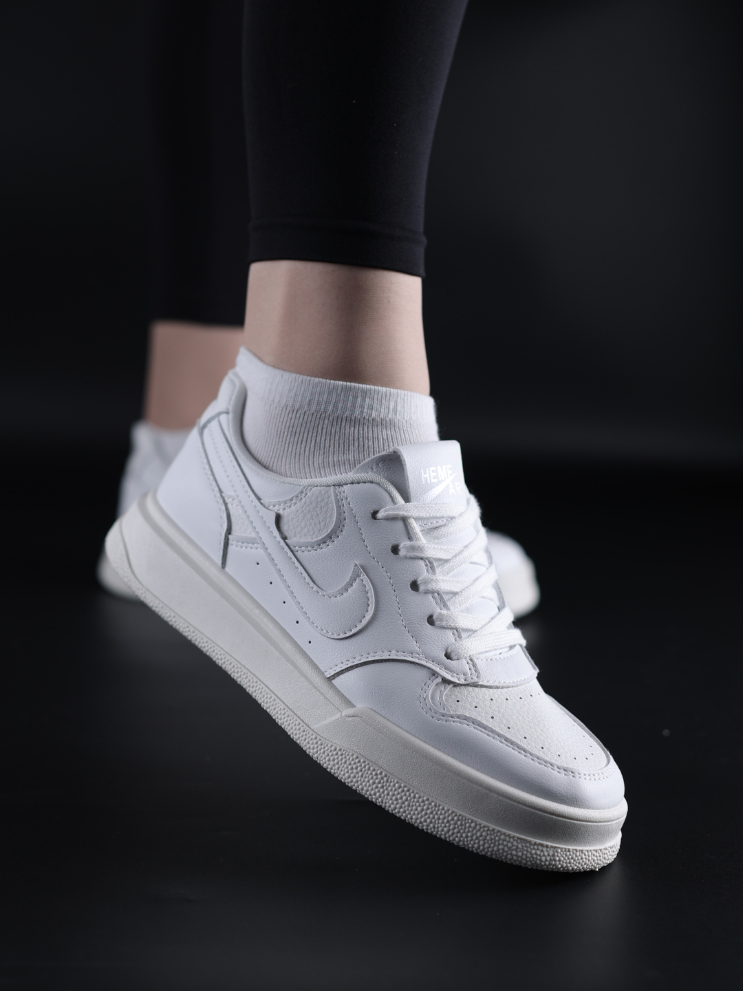 Transseksual yaxshi sifatda tomosha qilmoqda