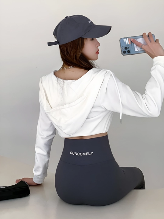 Sport legginslari, ayollar sport kiyimlari, fitnes uchun legginslar