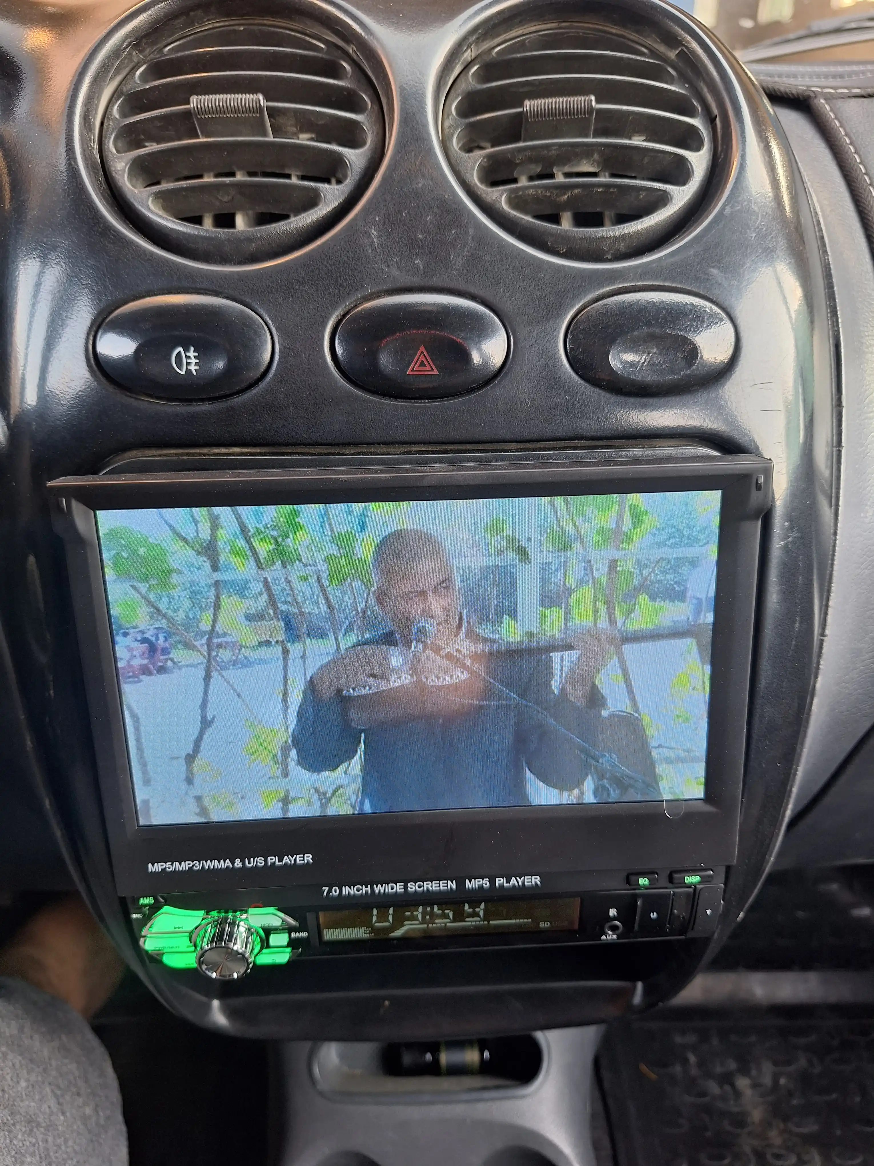 Автомагнитола 1 DIN, с выдвижным 7-дюймовым экраном, Bluetooth, AUX, USB, TF карта