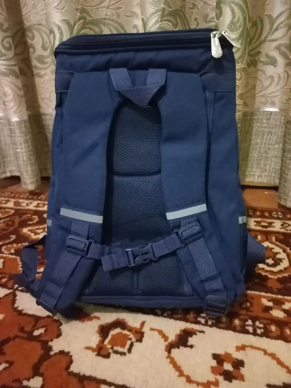 O'g'il bolalar va qizlar uchun maktab uchun ryukzak