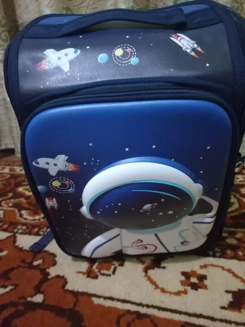 O'g'il bolalar va qizlar uchun maktab uchun ryukzak