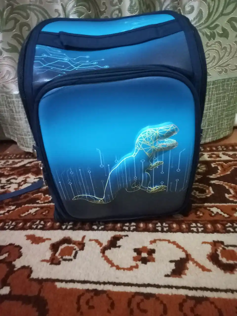 O'g'il bolalar va qizlar uchun maktab uchun ryukzak