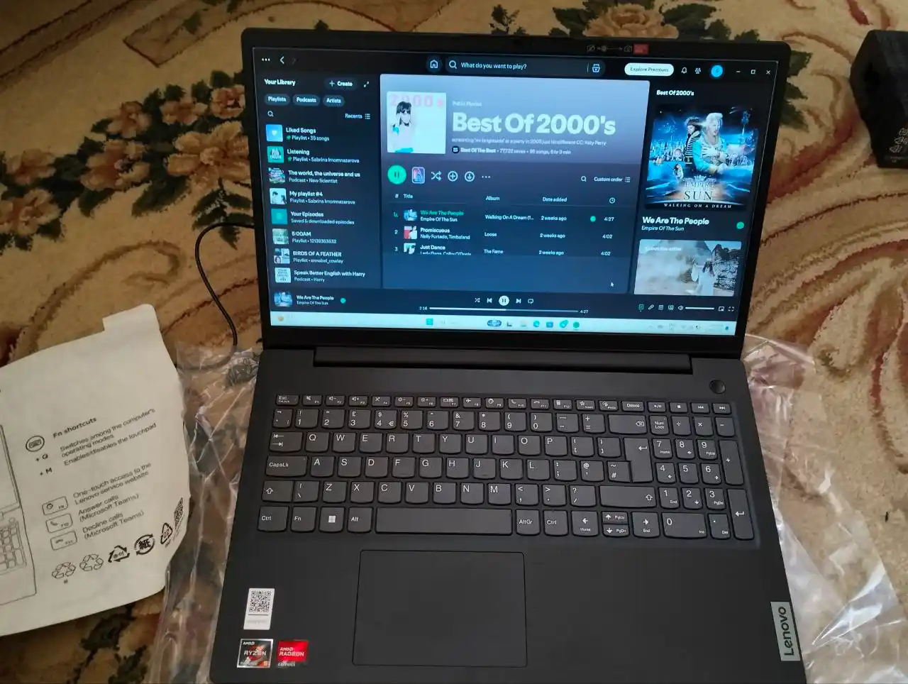 Ноутбук LENOVO V15 AMD R5-7520U DDR5 8GB 512GB 15,6 FHD  WINDOWS 11