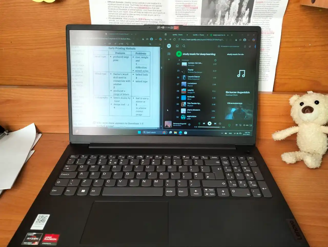 Ноутбук LENOVO V15 AMD R5-7520U DDR5 8GB 512GB 15,6 FHD  WINDOWS 11