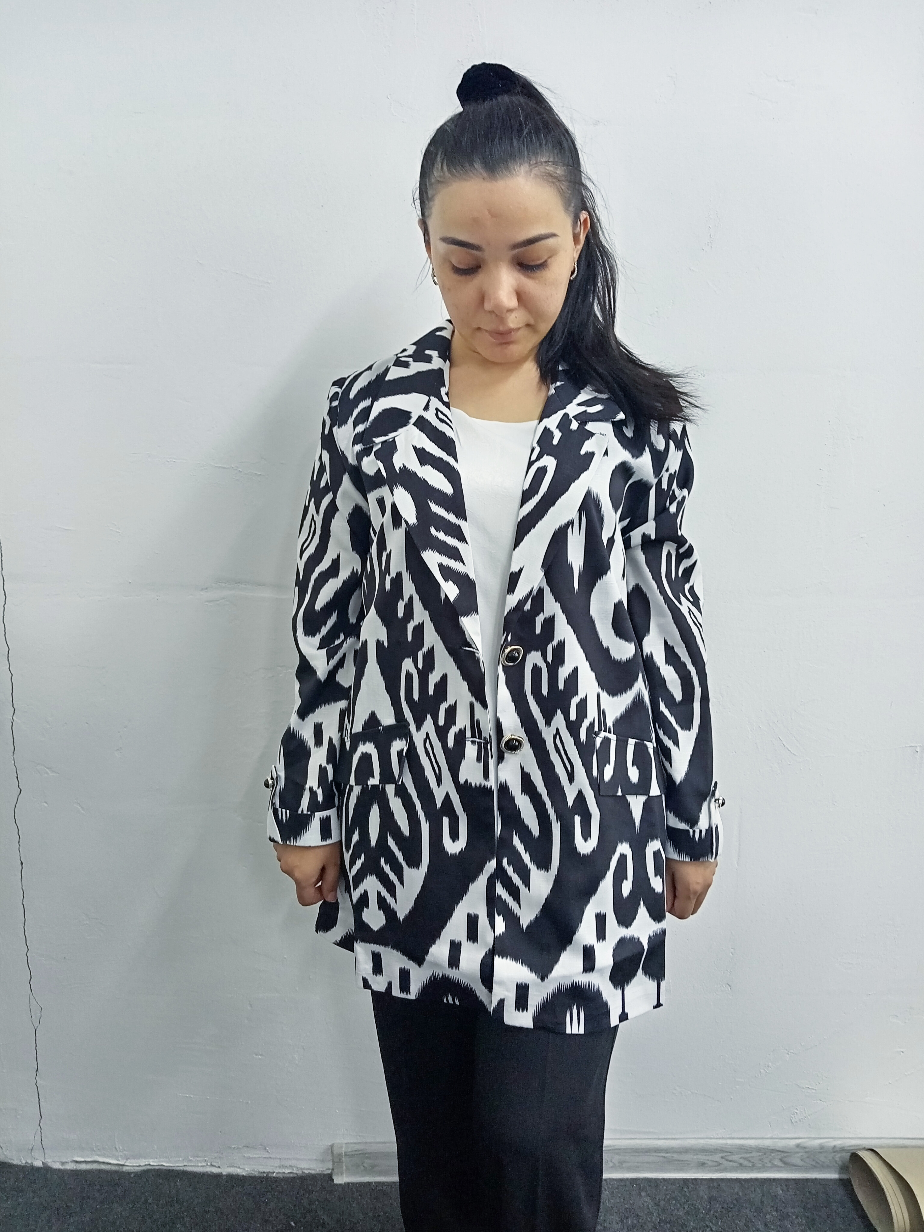 DEGO, ayollar kostyumi ikkilik: jaket va shim, ikat bosma, M-7XL o‘lchamlari