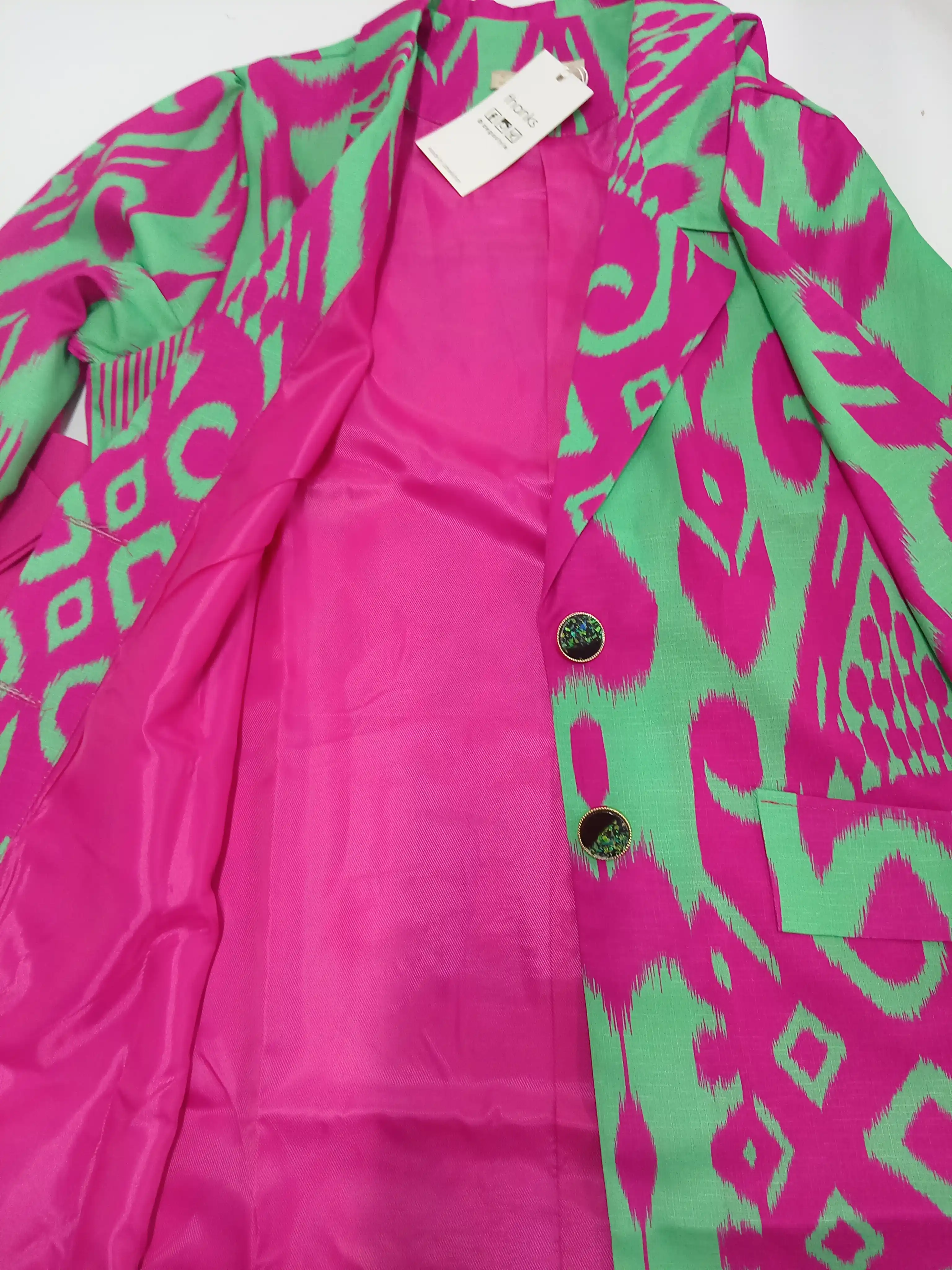 DEGO, ayollar kostyumi ikkilik: jaket va shim, ikat bosma, M-7XL o‘lchamlari