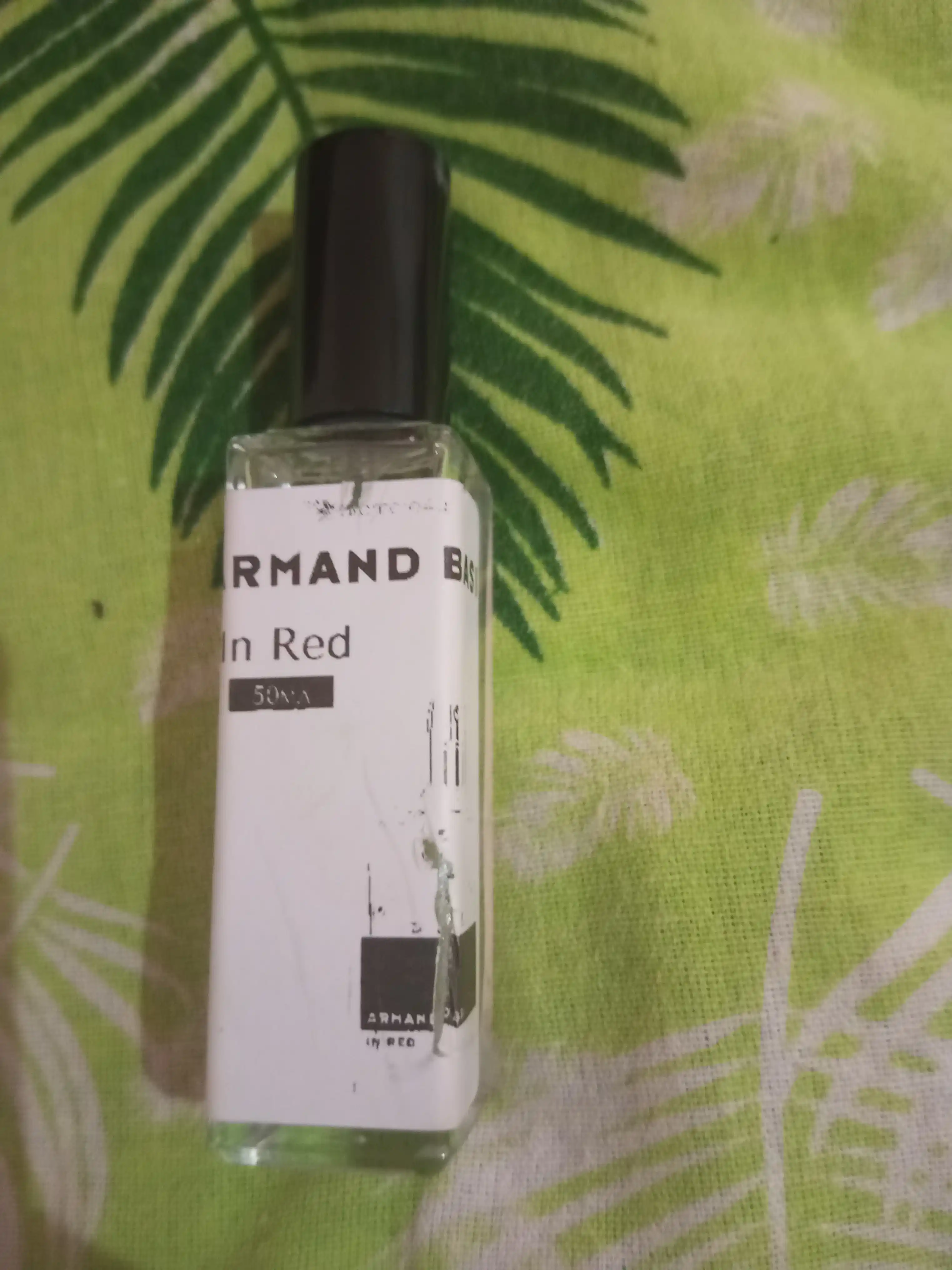 Armand Basi In Red — элегантный и стойкий аромат для женщин, EDP для нее