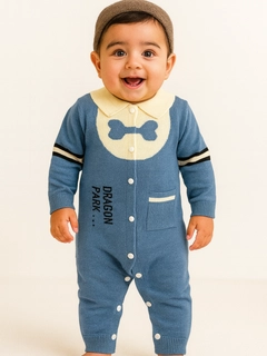 Синий