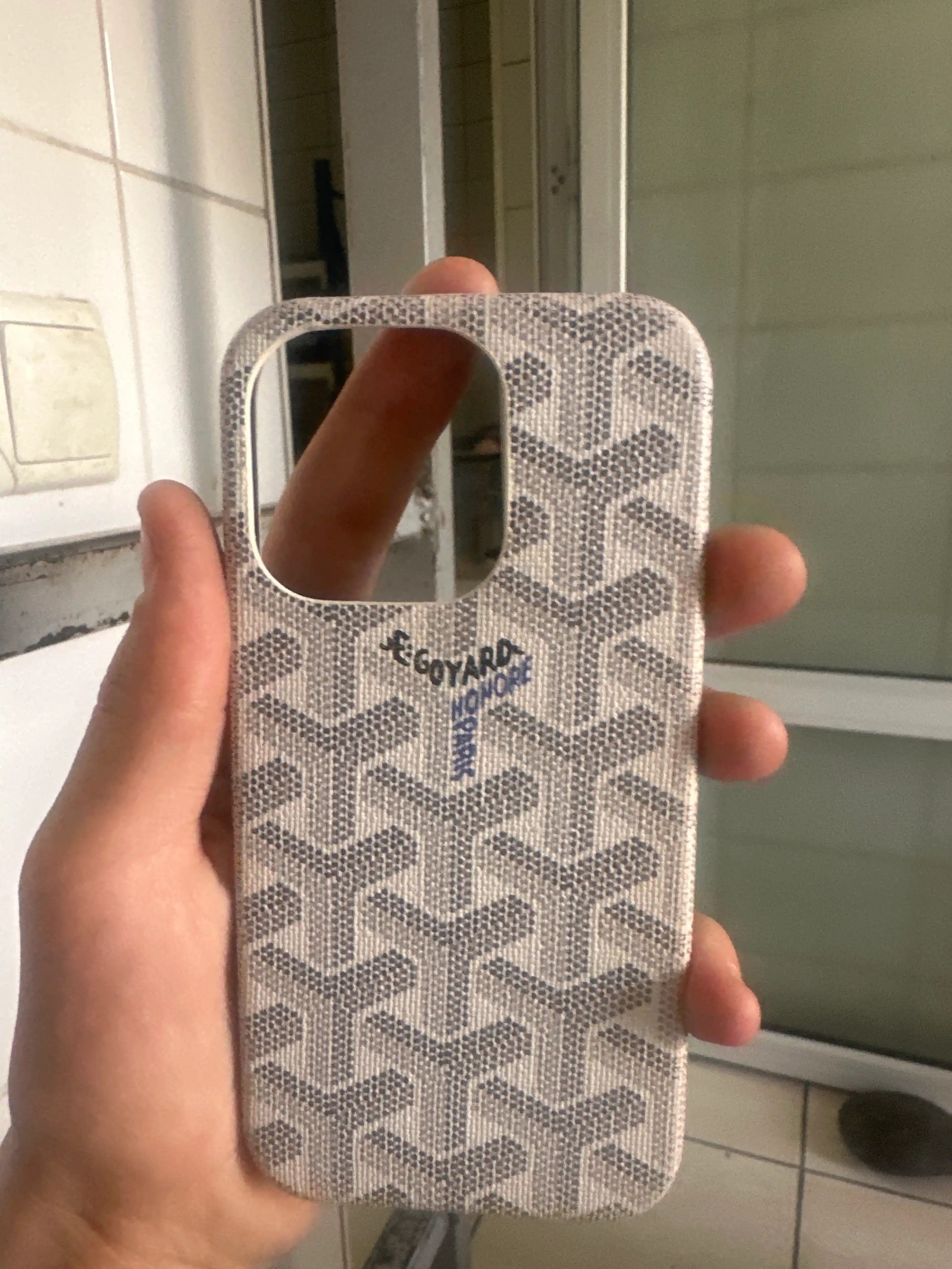 IPhone 14, 15, 16 Pro, ProMax, Plus uchun g'ilof Goyard